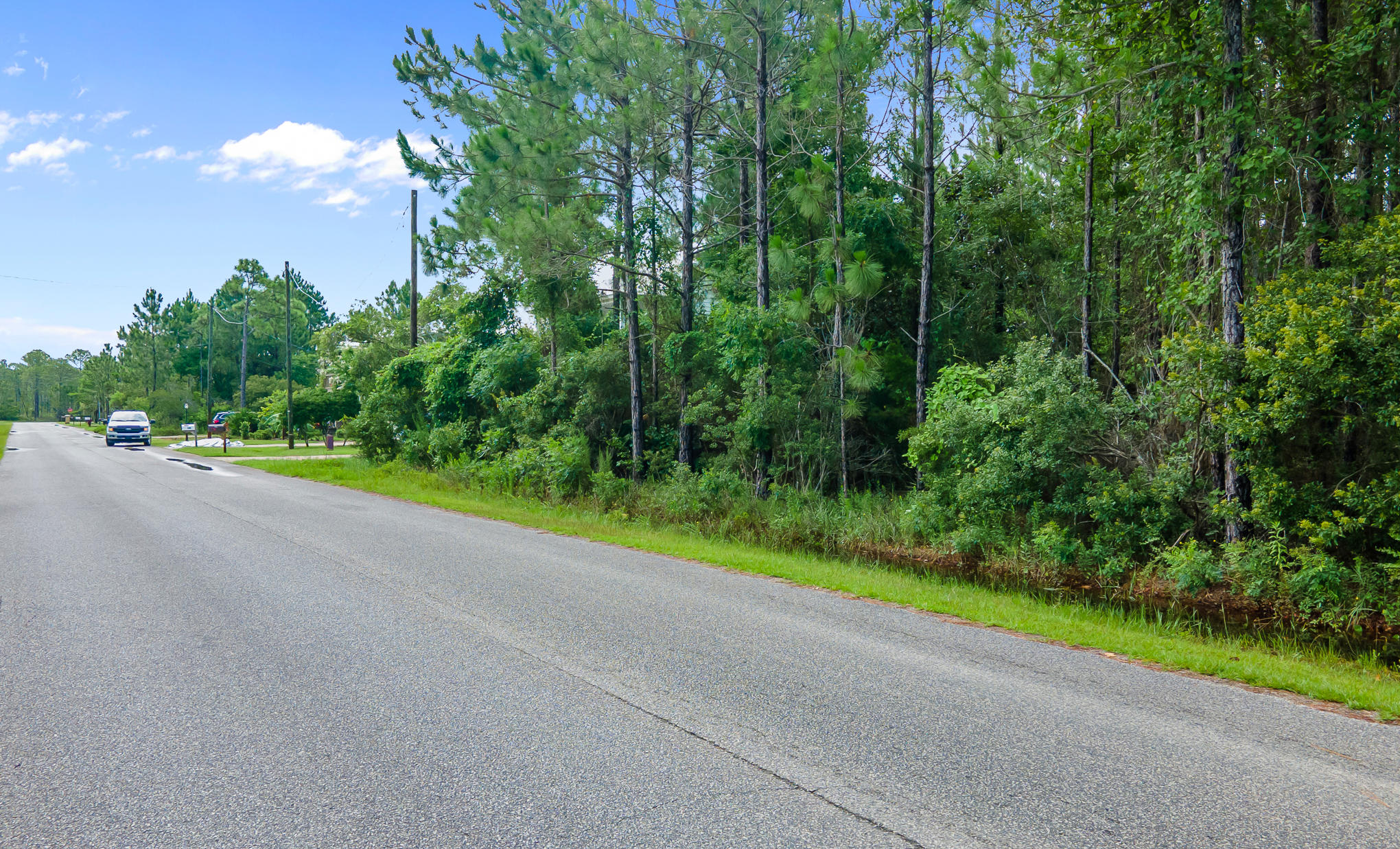 MACK BAYOU PINES S/D - Land