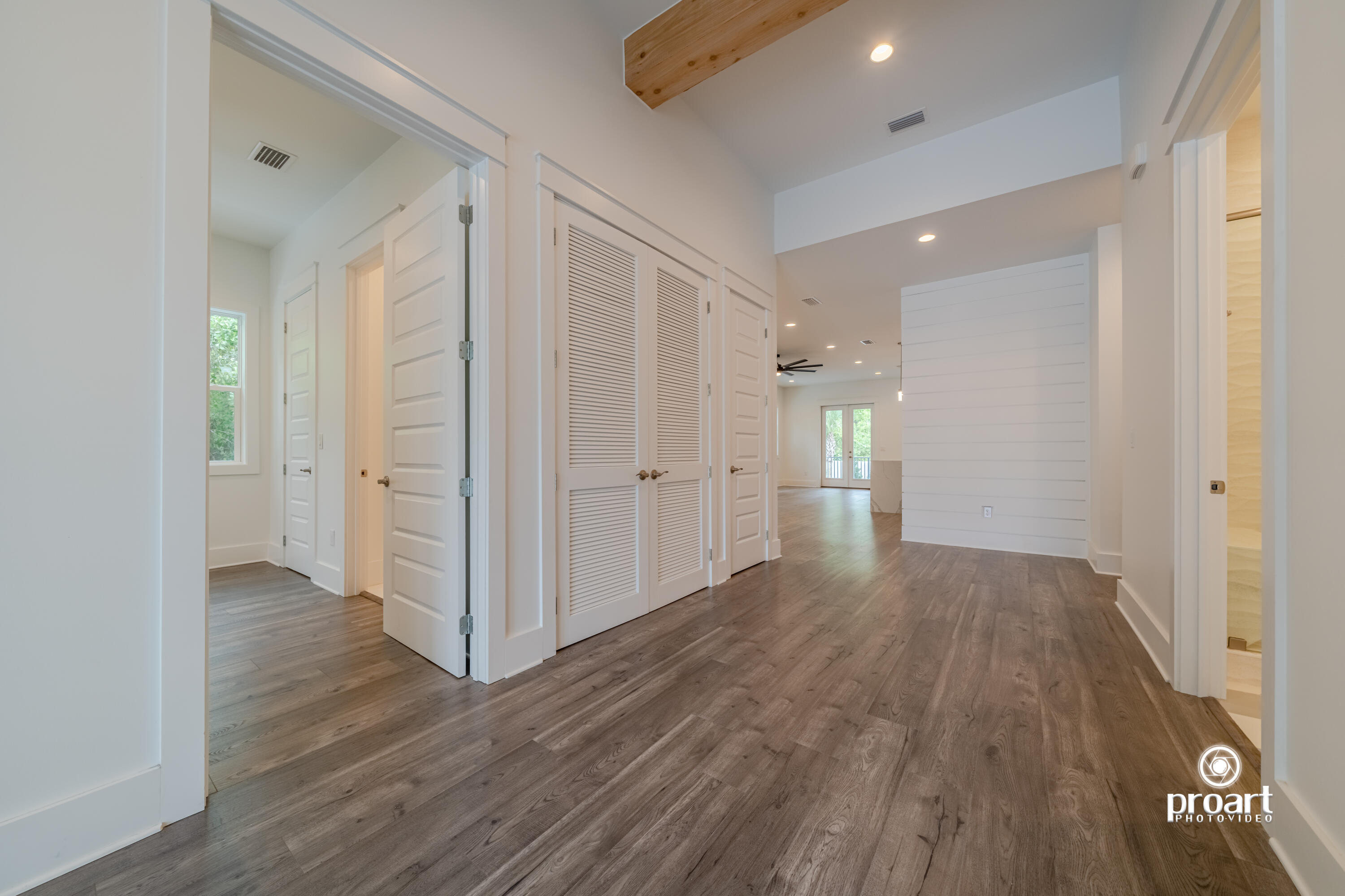 TOWN OF SANTA ROSA - Residential