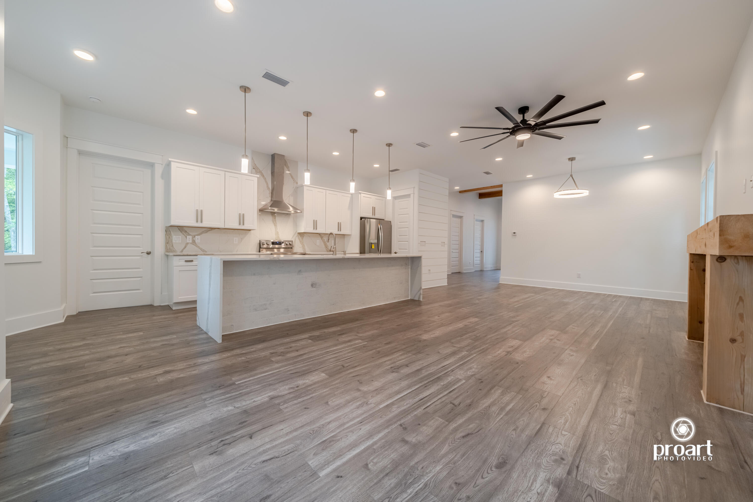 TOWN OF SANTA ROSA - Residential