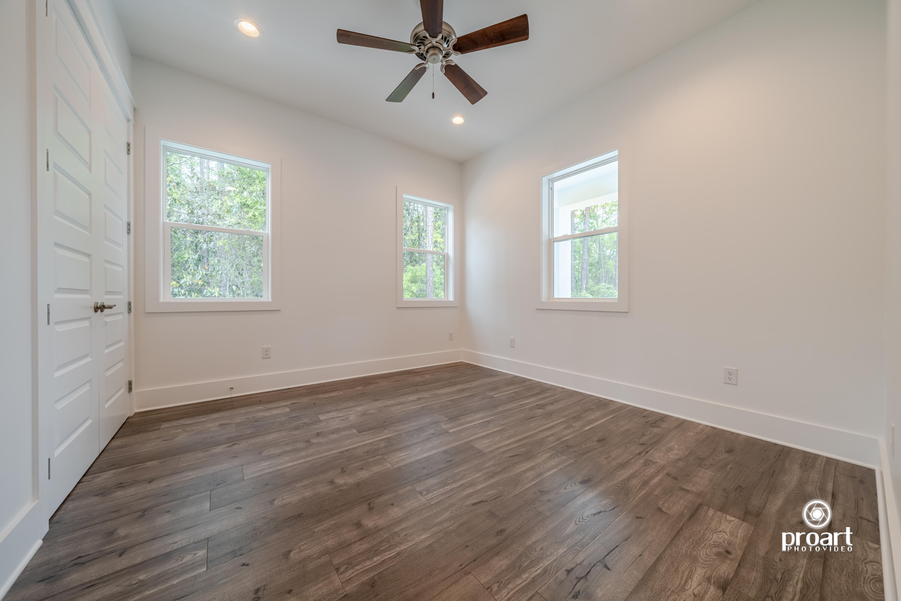 TOWN OF SANTA ROSA - Residential