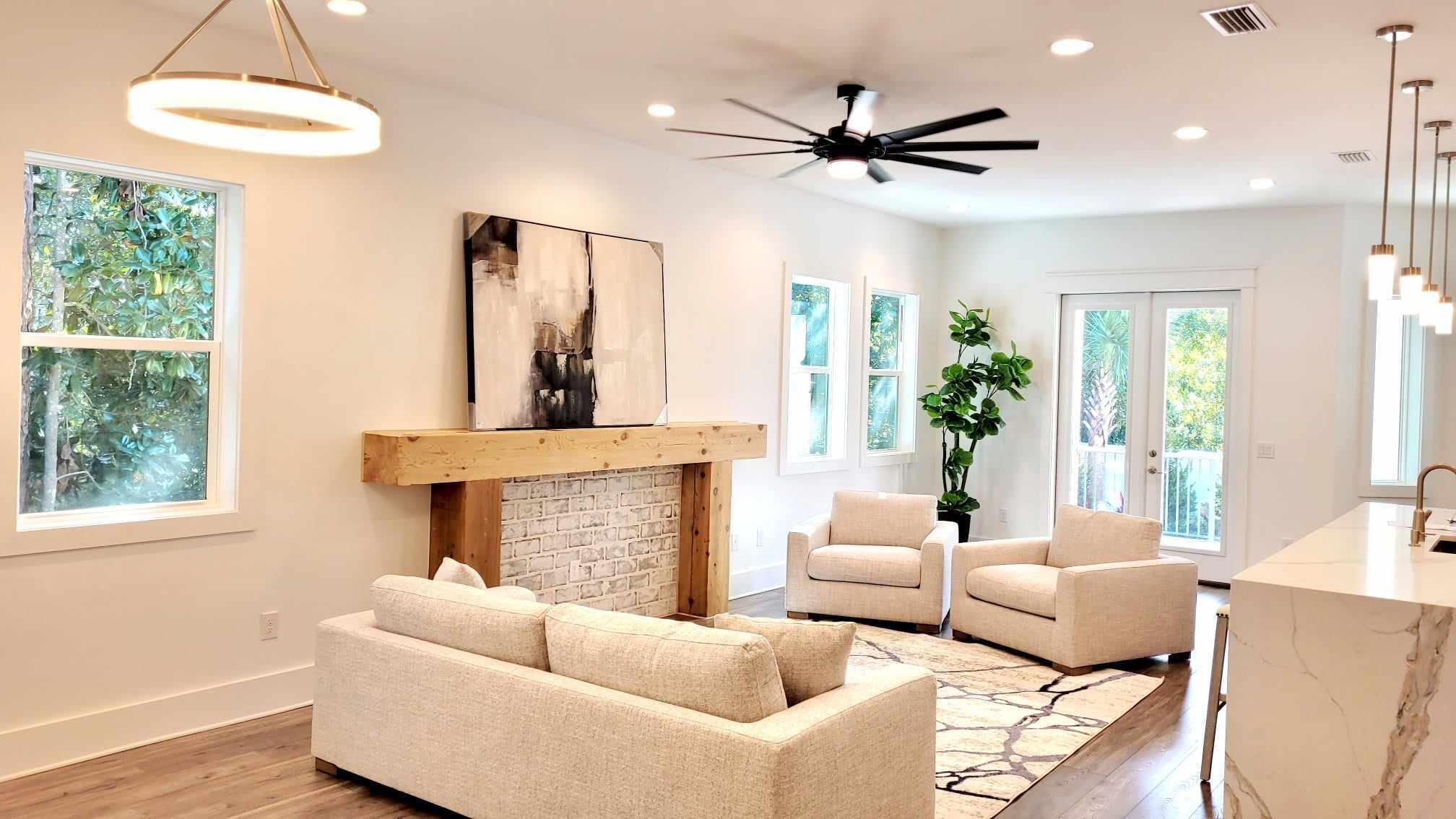 TOWN OF SANTA ROSA - Residential