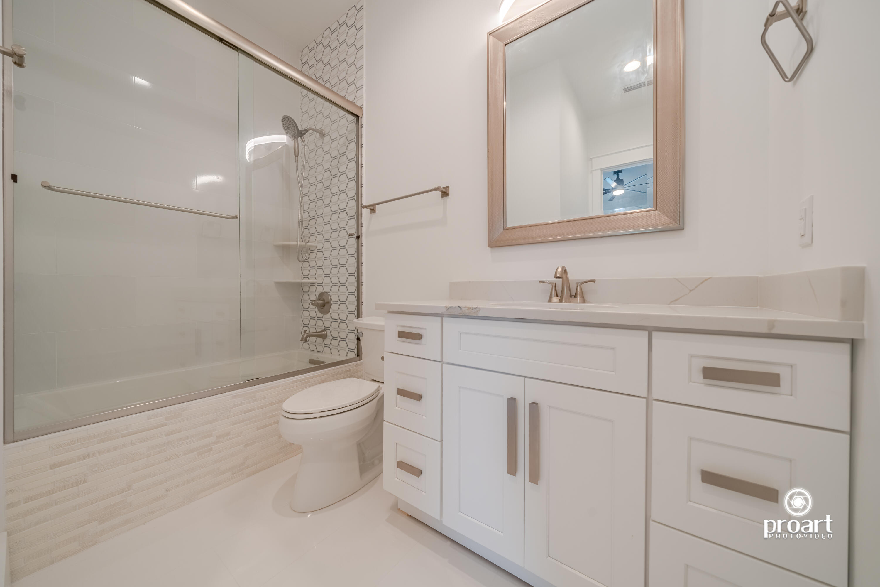 TOWN OF SANTA ROSA - Residential