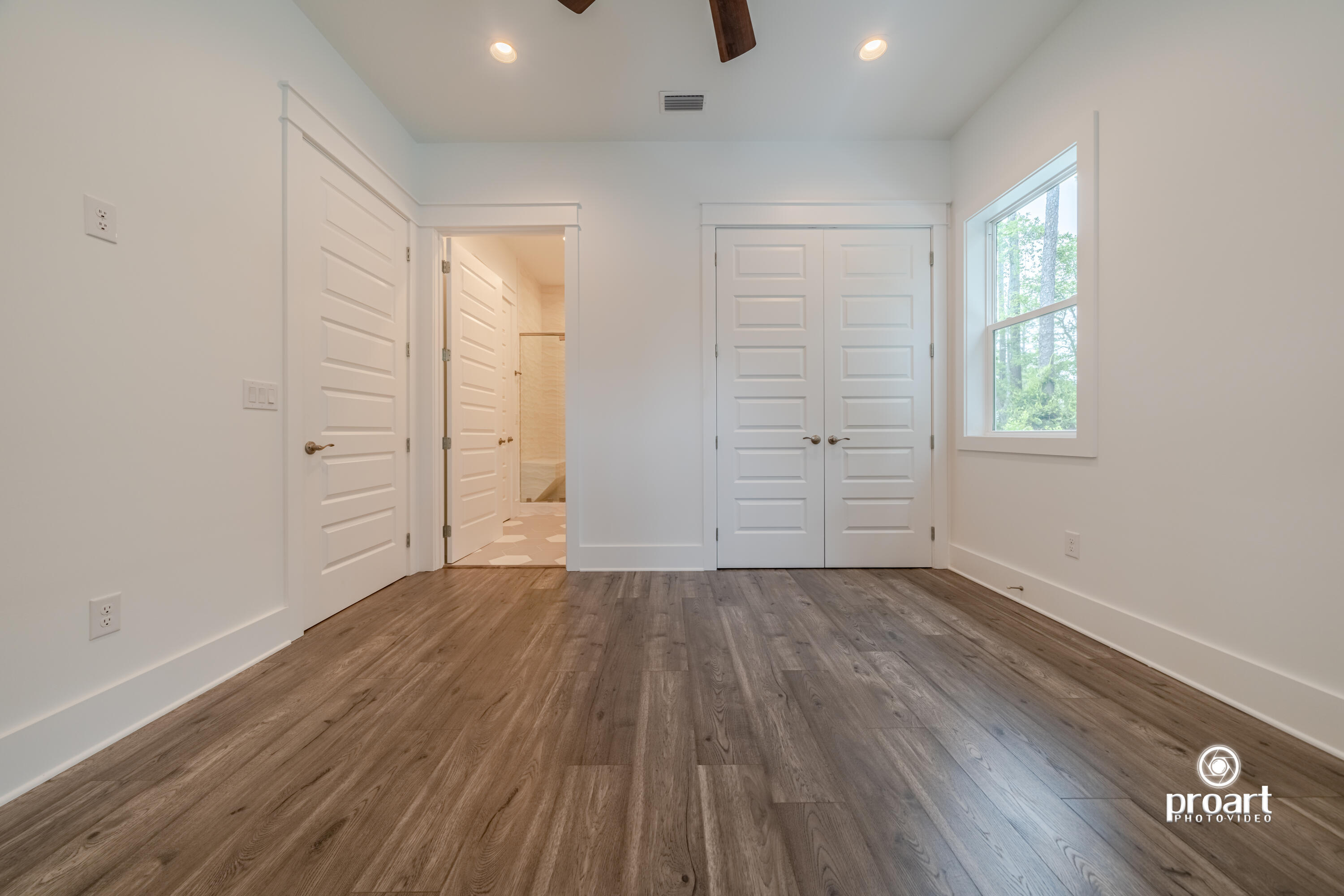 TOWN OF SANTA ROSA - Residential