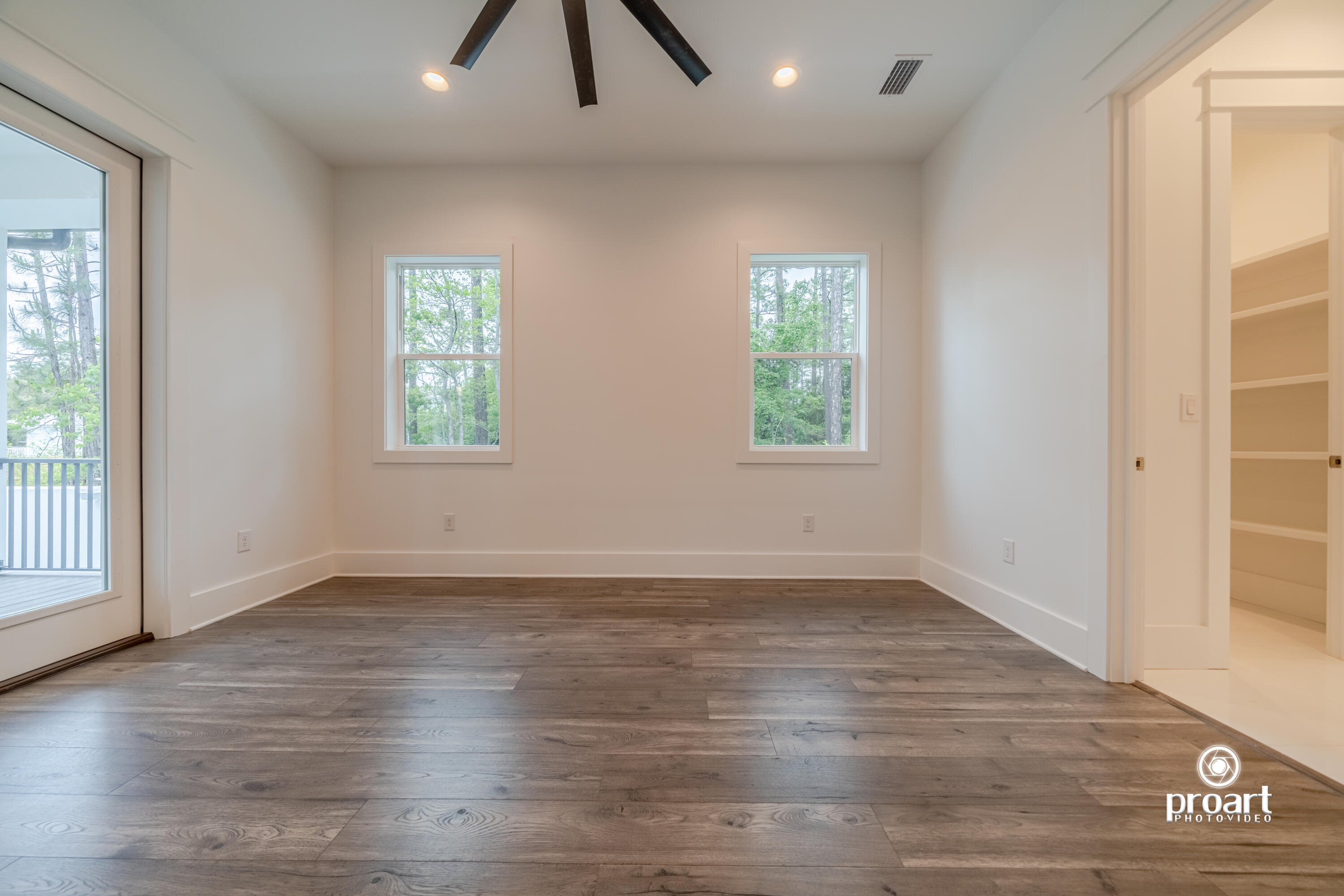 TOWN OF SANTA ROSA - Residential