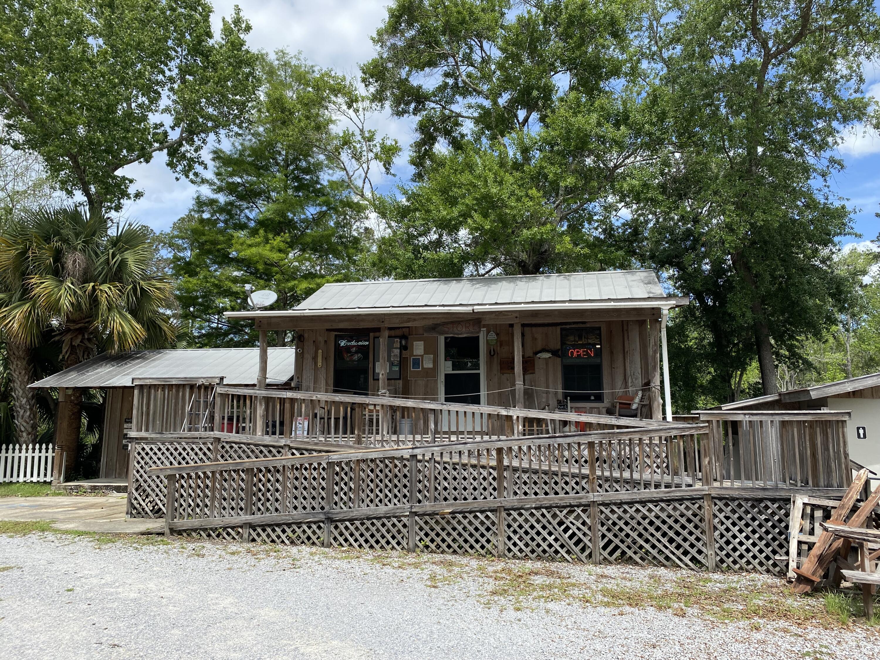 Howard Creek Properties - Land