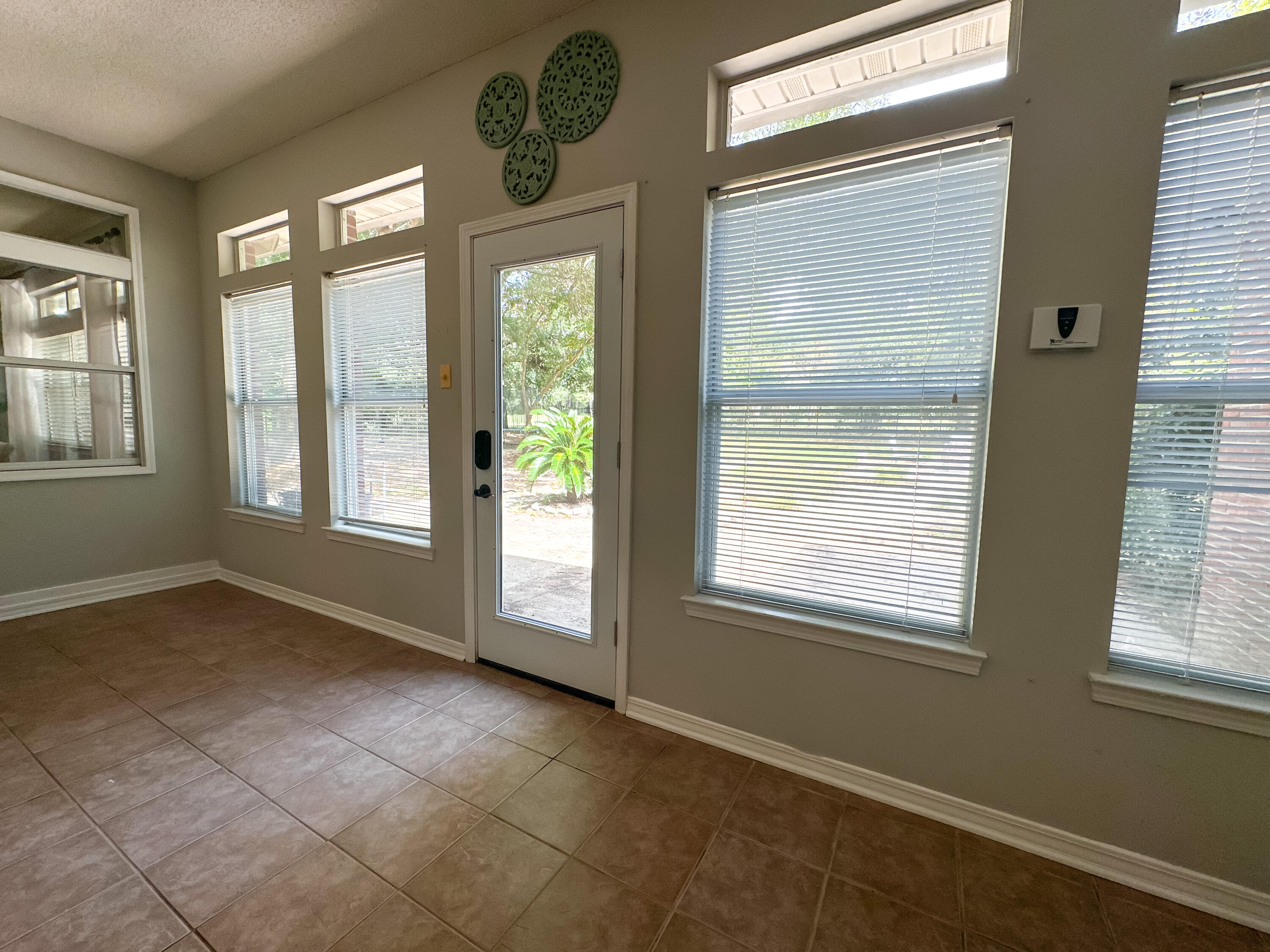 ROCKY BAYOU COUNTRY CLUB ESTATES 3 - Residential