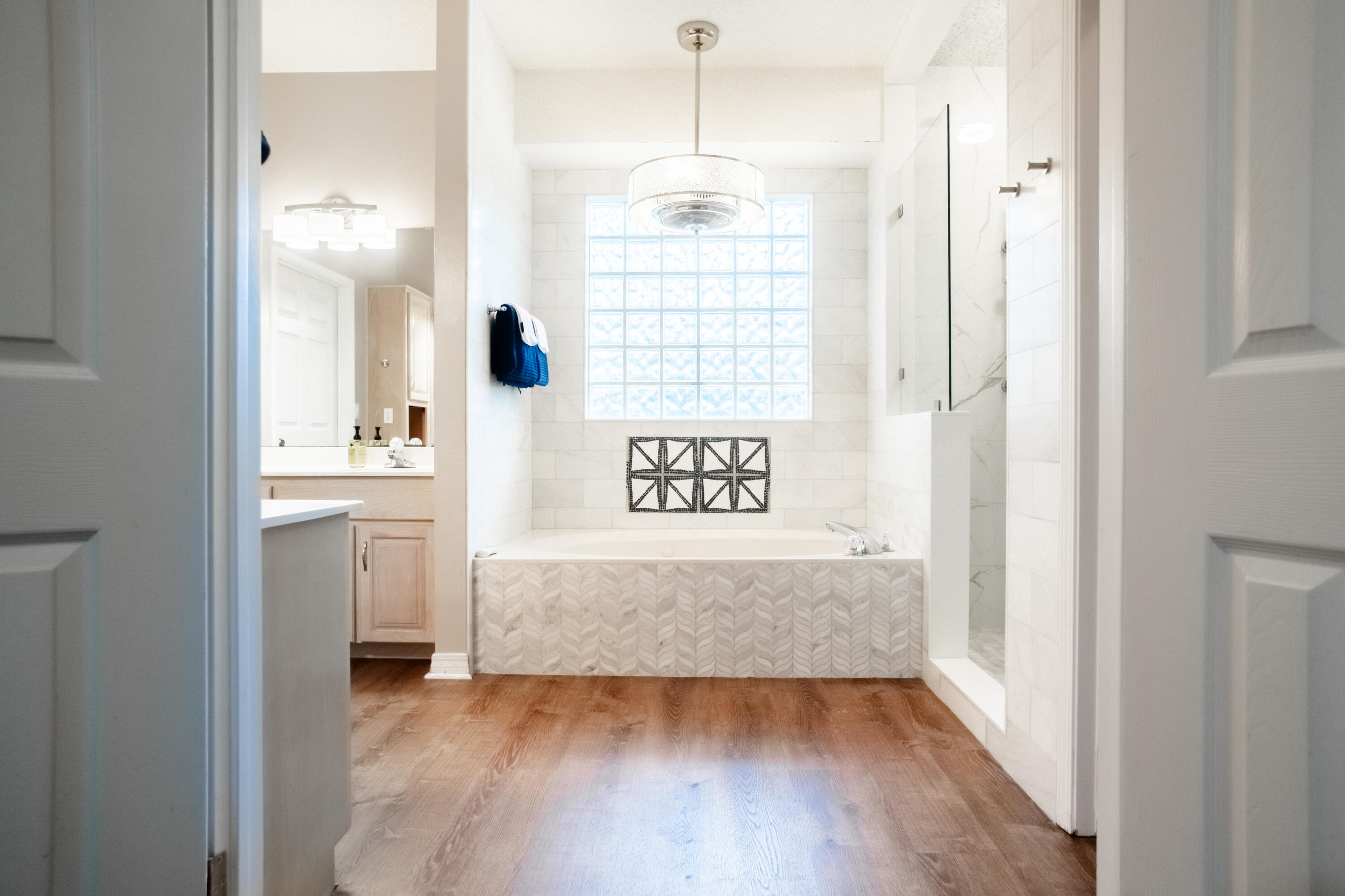 ROCKY BAYOU COUNTRY CLUB ESTATES 3 - Residential