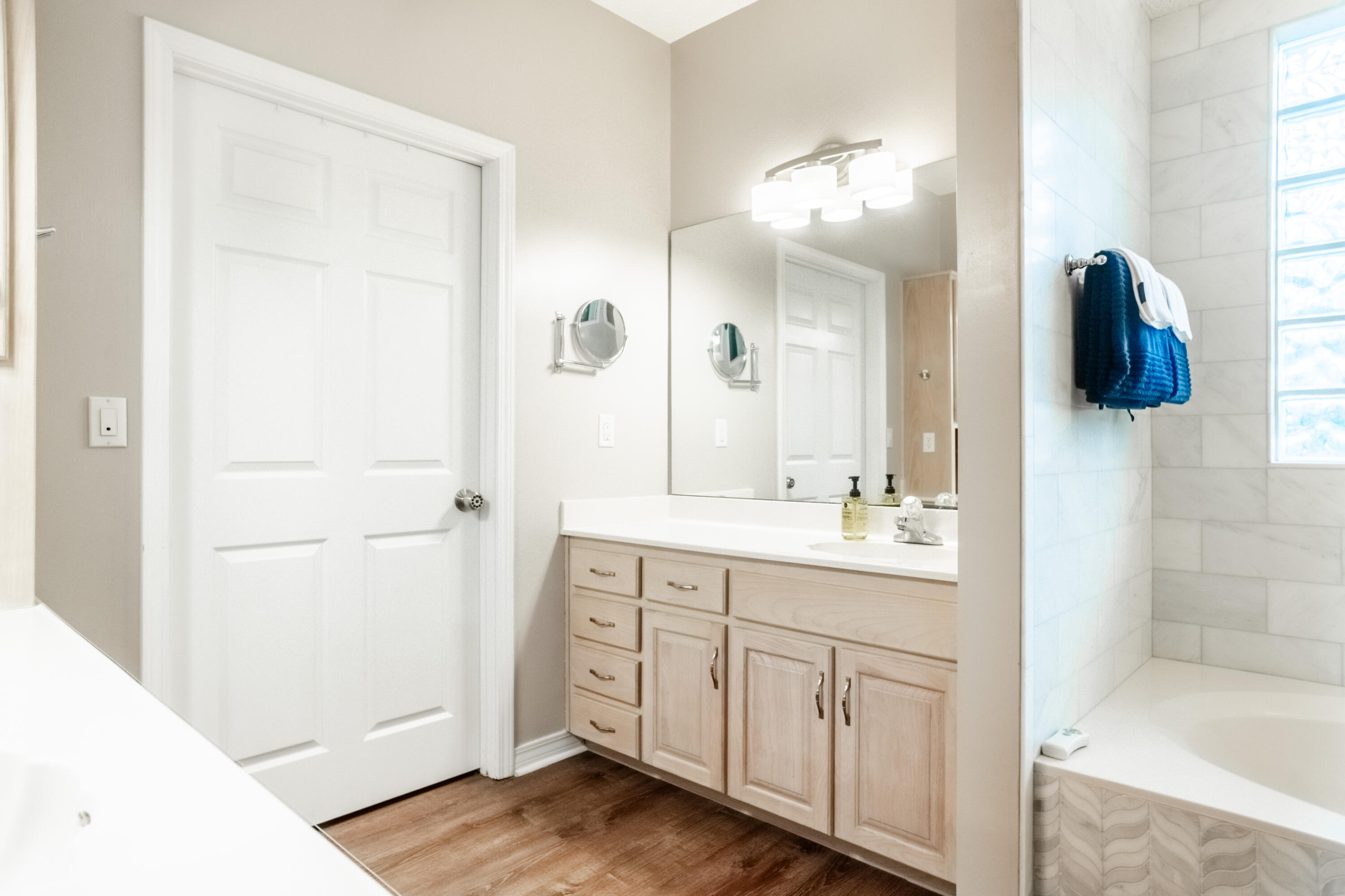 ROCKY BAYOU COUNTRY CLUB ESTATES 3 - Residential