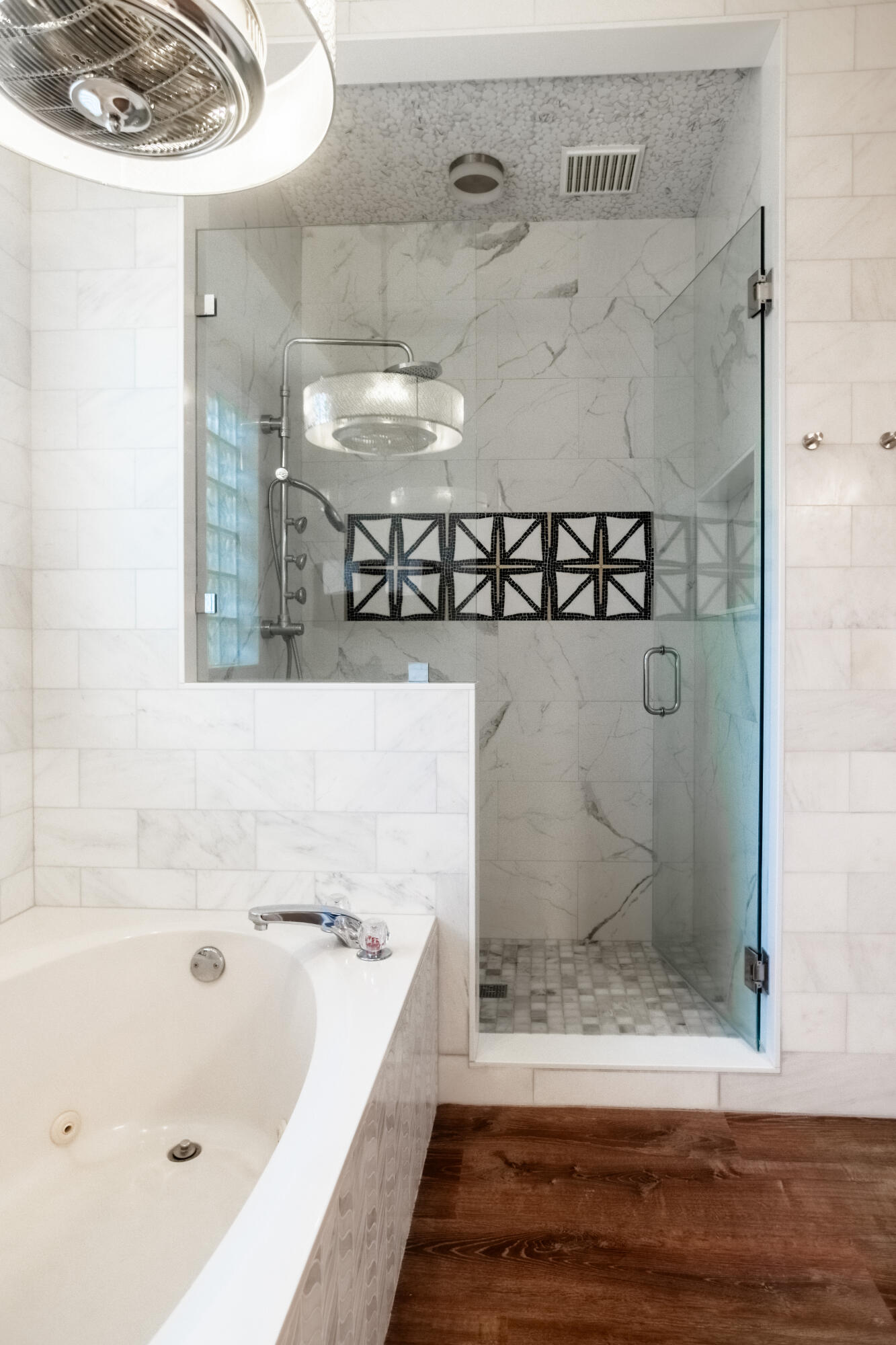 ROCKY BAYOU COUNTRY CLUB ESTATES 3 - Residential