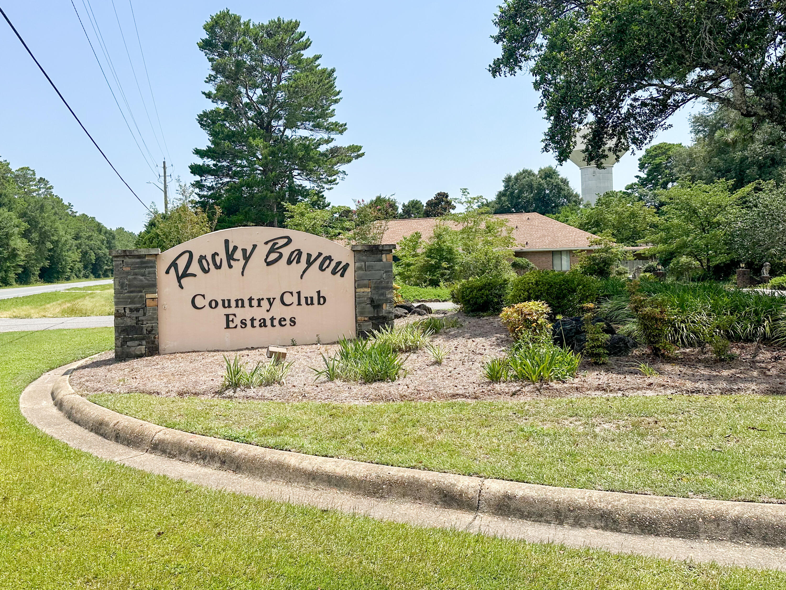 ROCKY BAYOU COUNTRY CLUB ESTATES 3 - Residential