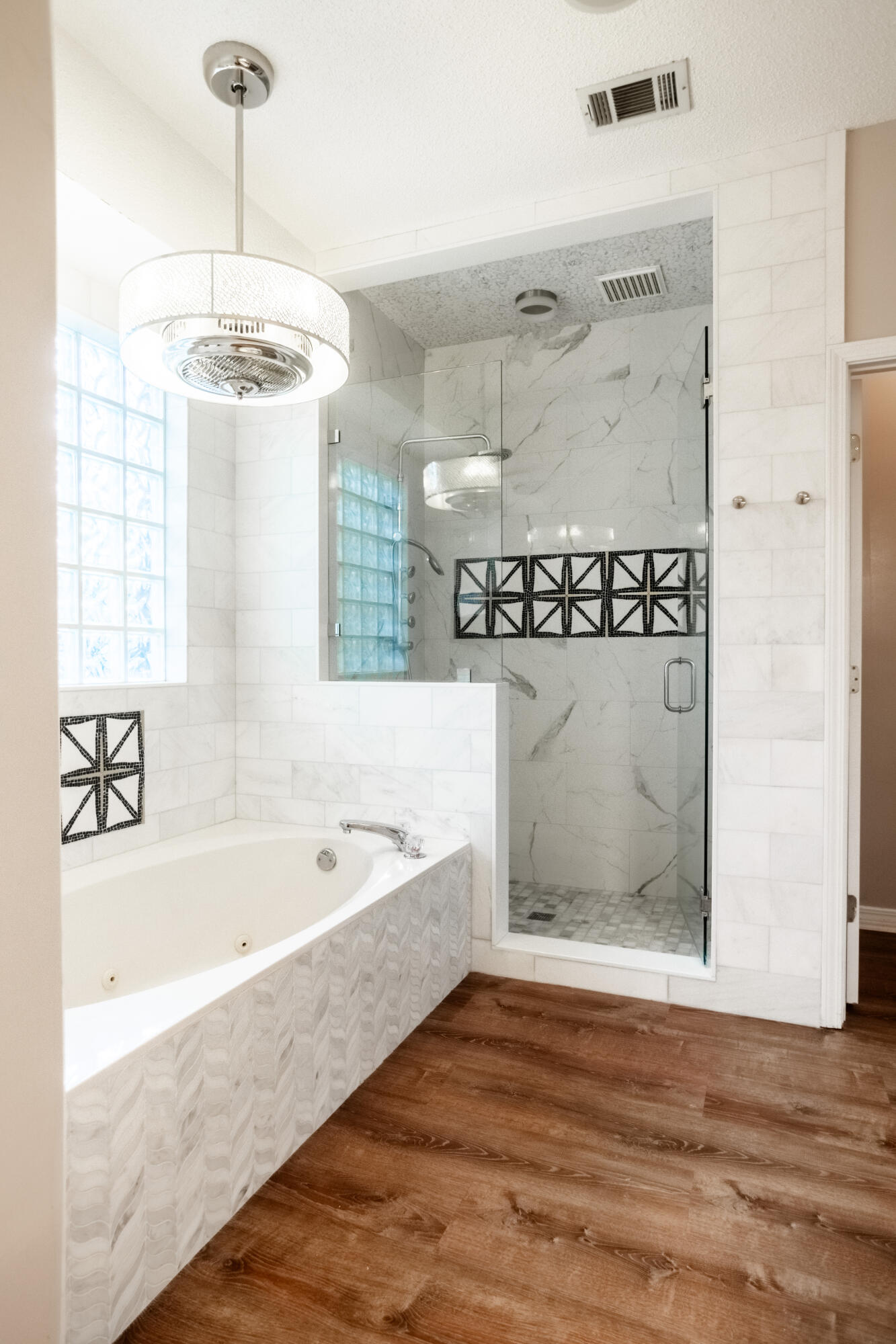 ROCKY BAYOU COUNTRY CLUB ESTATES 3 - Residential