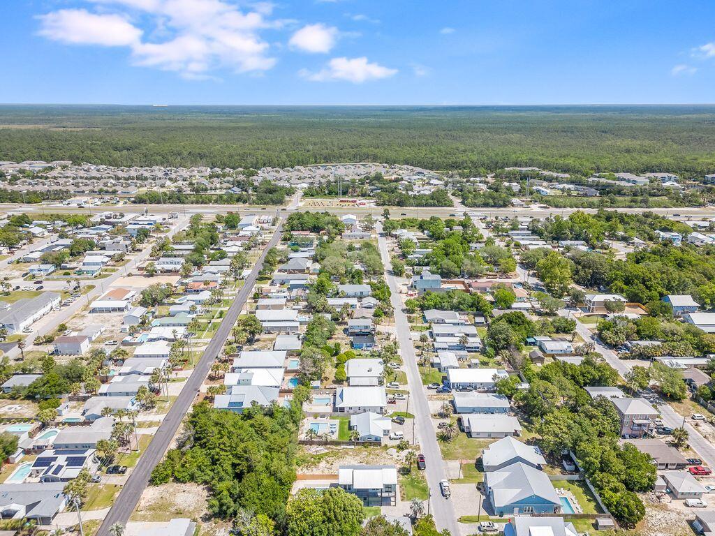 LAGUNA BEACH 8TH ADDN - Residential