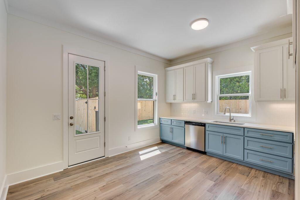 LAGUNA BEACH 8TH ADDN - Residential