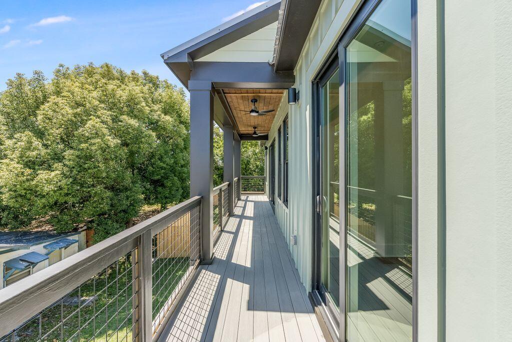 LAGUNA BEACH 8TH ADDN - Residential