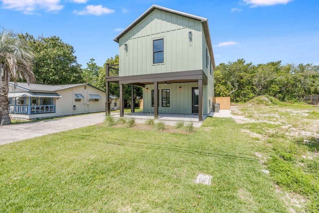 LAGUNA BEACH 8TH ADDN - Residential