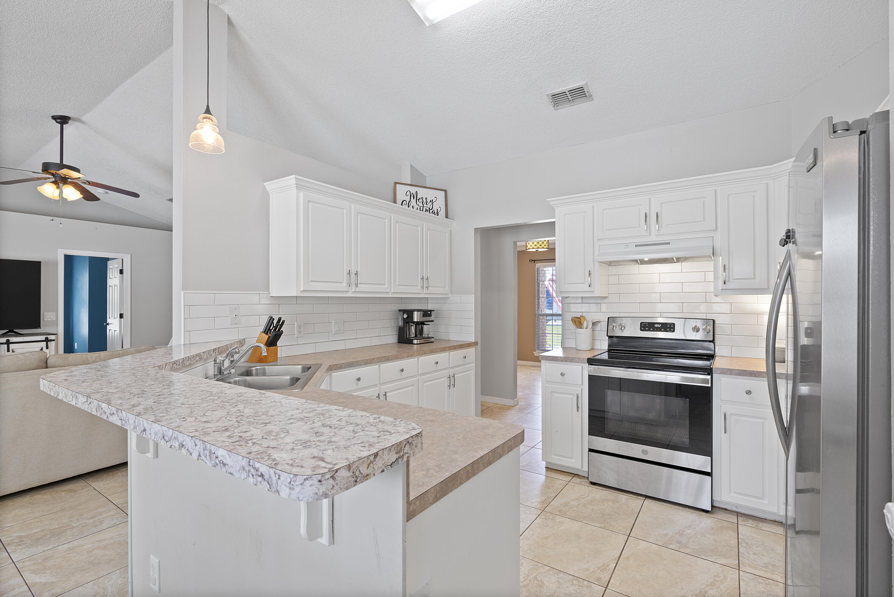MARION MANOR - Residential