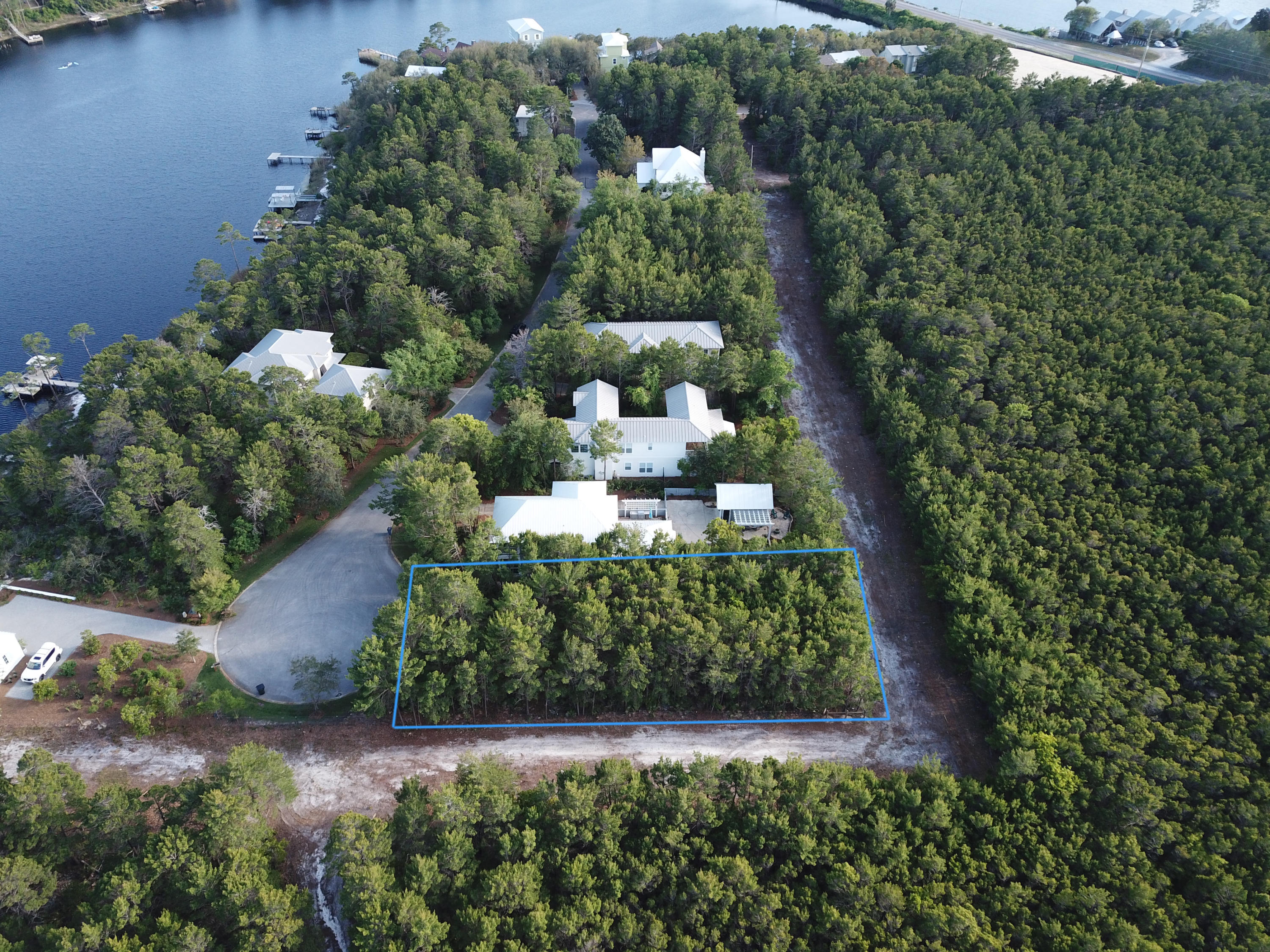 THE LANDING AT CAMP CREEK - Land