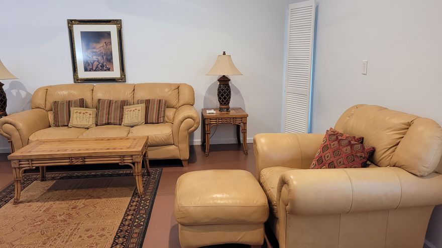 This is a furnished 1 Br/ 1 Bth with Water, Sewer and Electric included.  Absolutely no pets of any kind.  You provide you own TV,and Internet service.  Renters Insurance required..