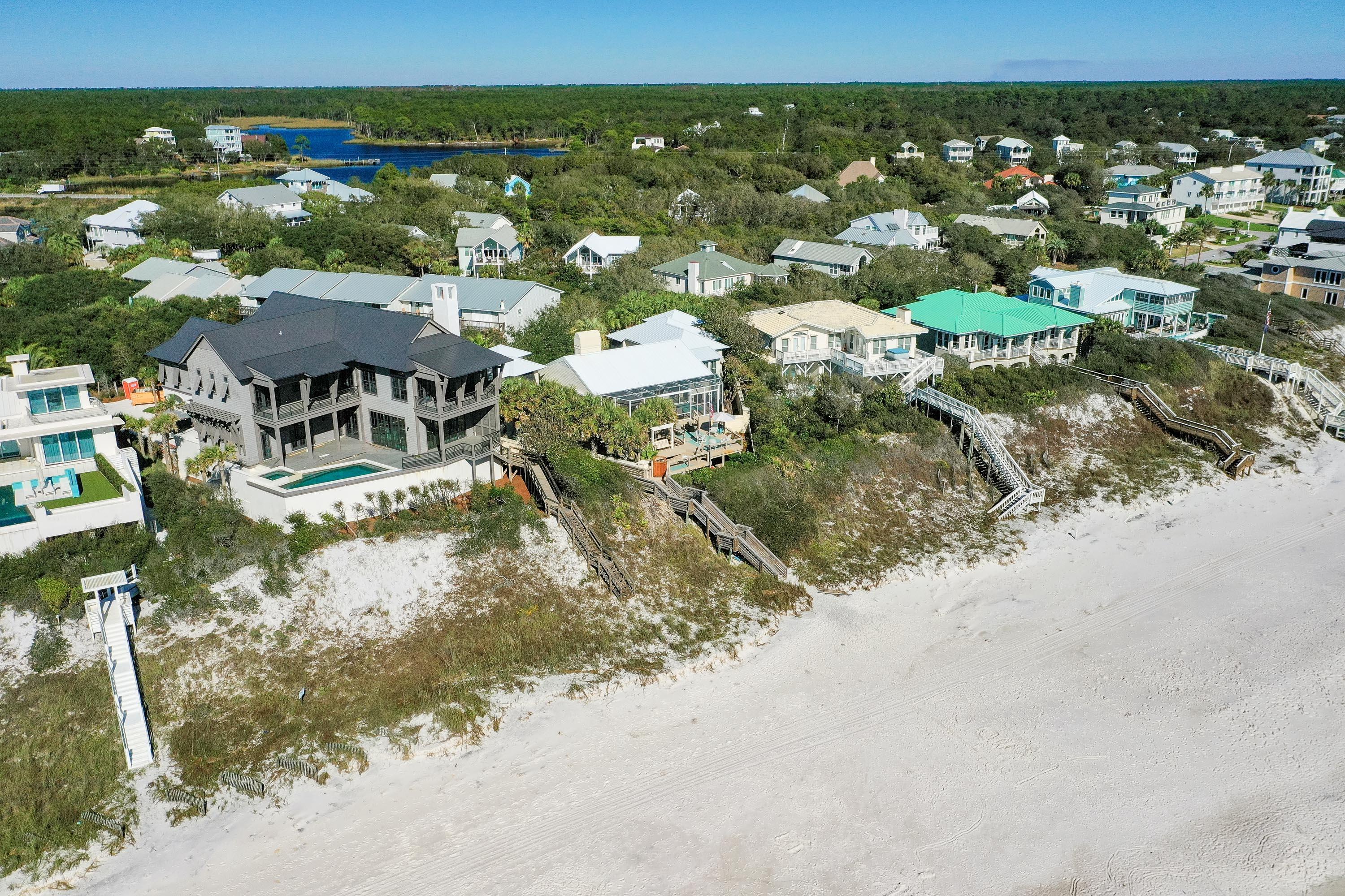 CAMP CREEK LAKE - Residential