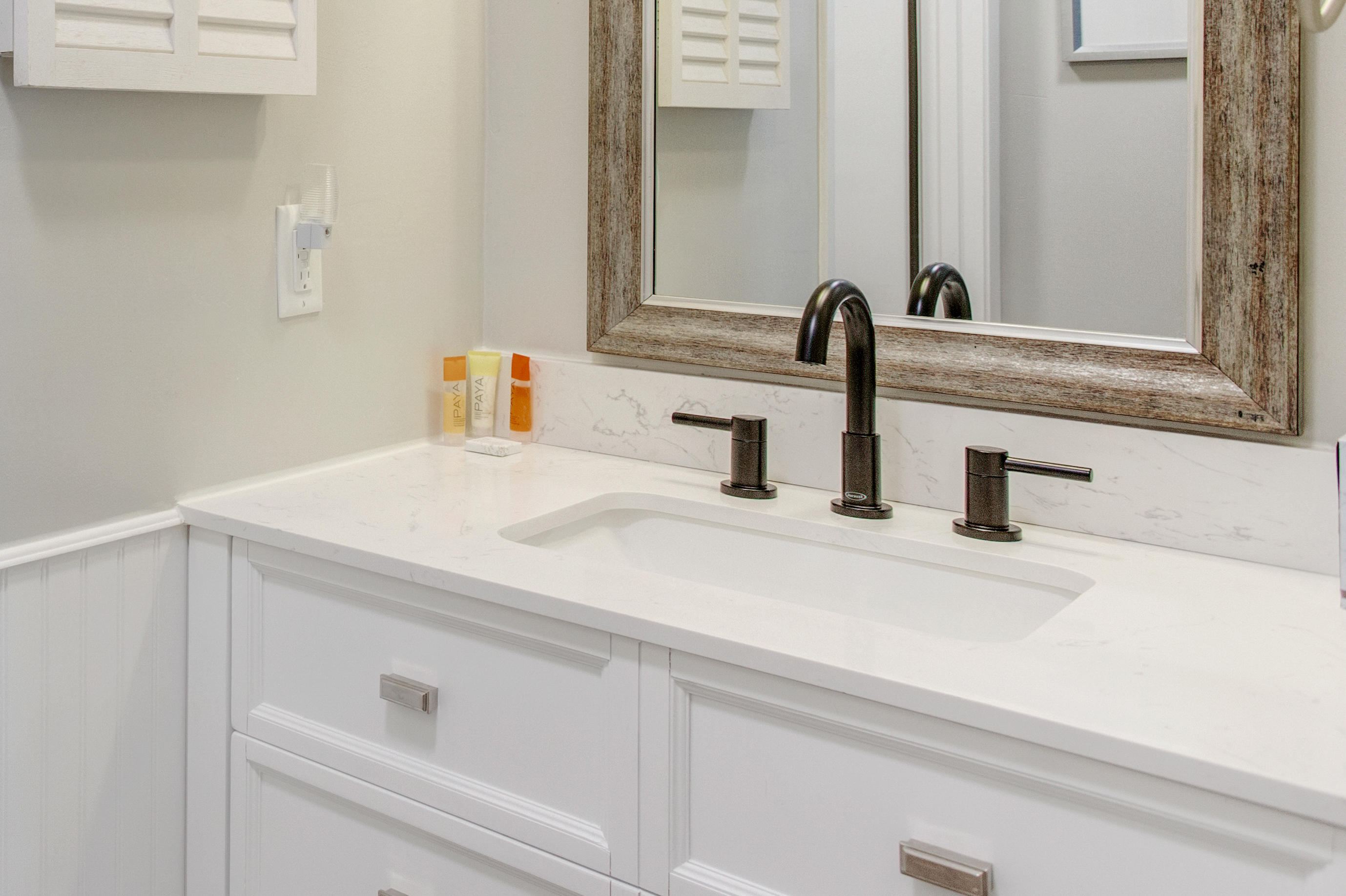 BAYOU VILLAGE CONDO PH 1 - Residential