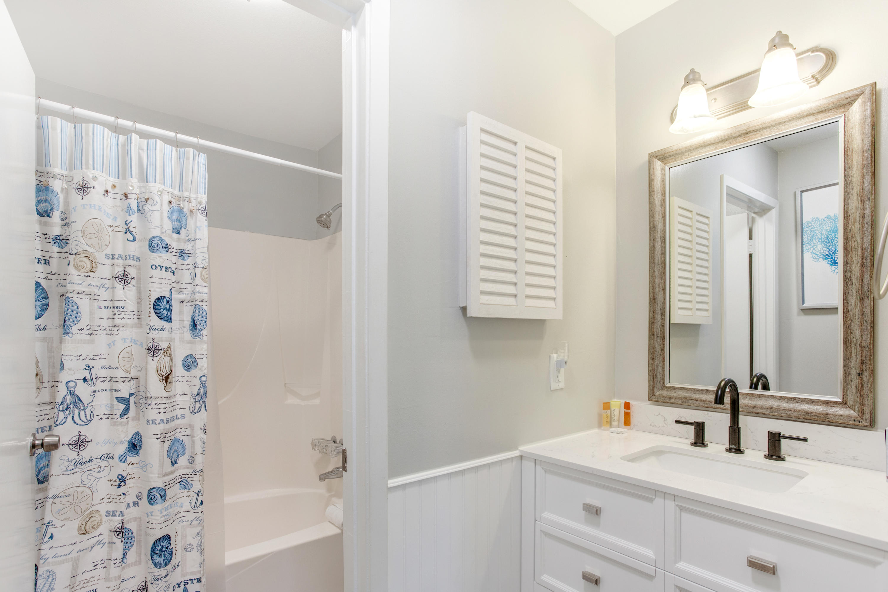 BAYOU VILLAGE CONDO PH 1 - Residential