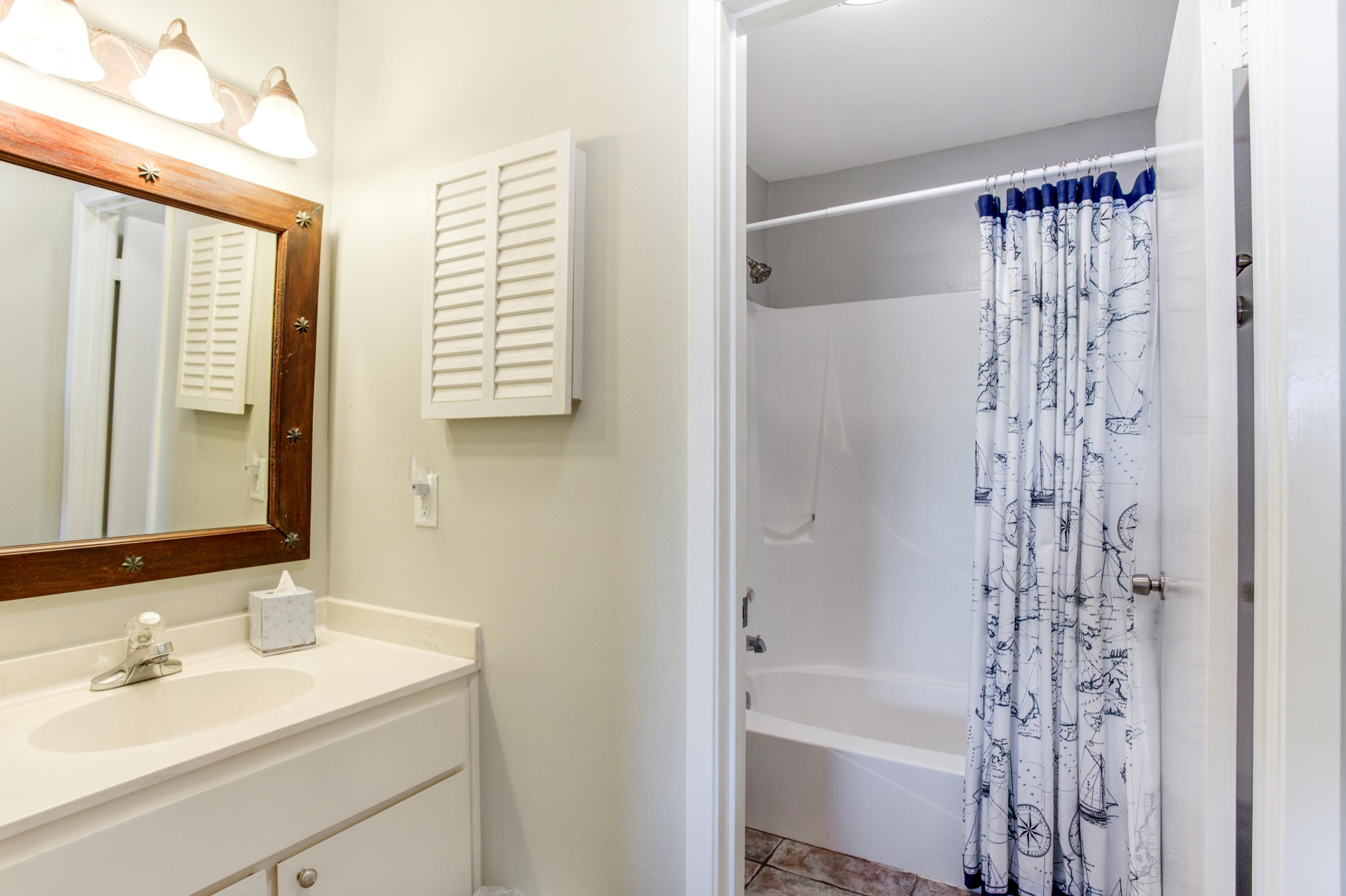 BAYOU VILLAGE CONDO PH 1 - Residential