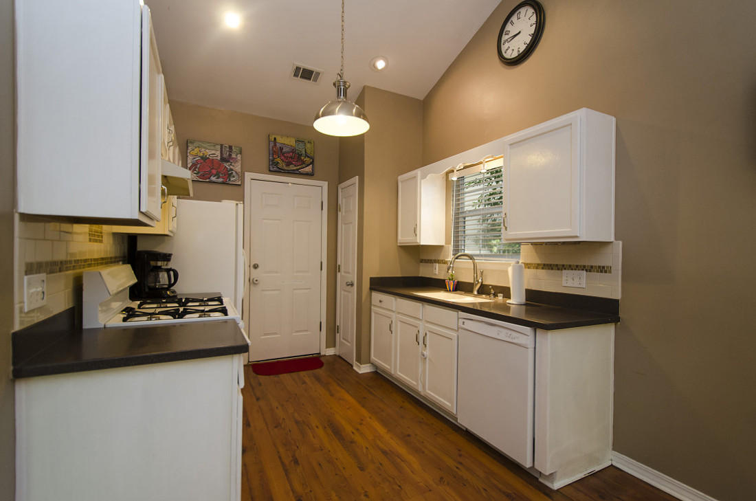 HELMS & ALLEN - Residential