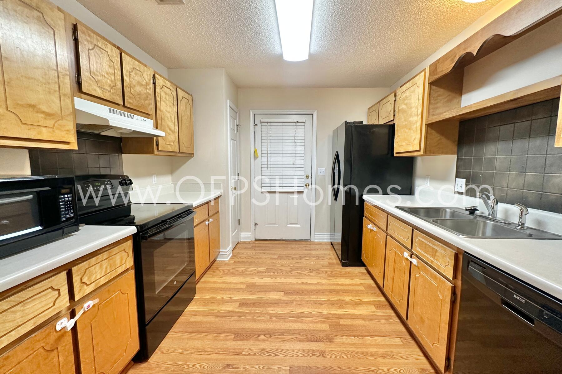 BLUE RIDGE ESTATES S/D - Residential Lease