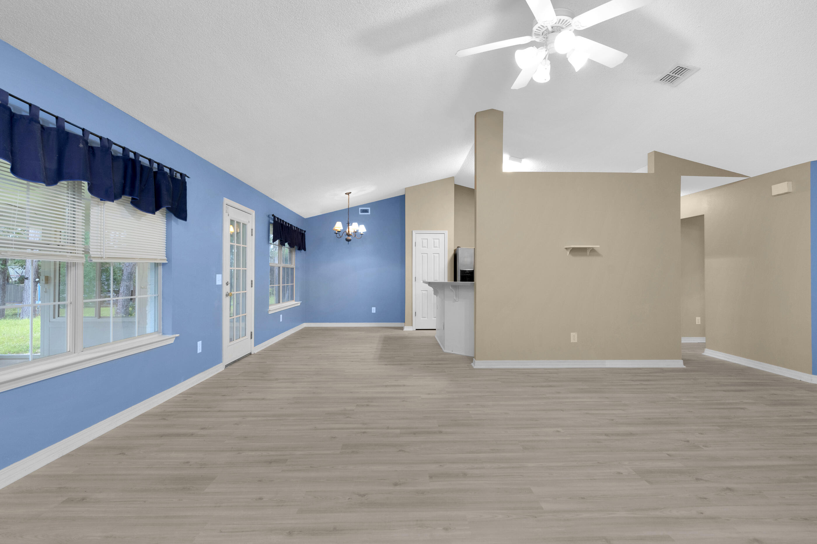 HOLLEY BY THE SEA - Residential