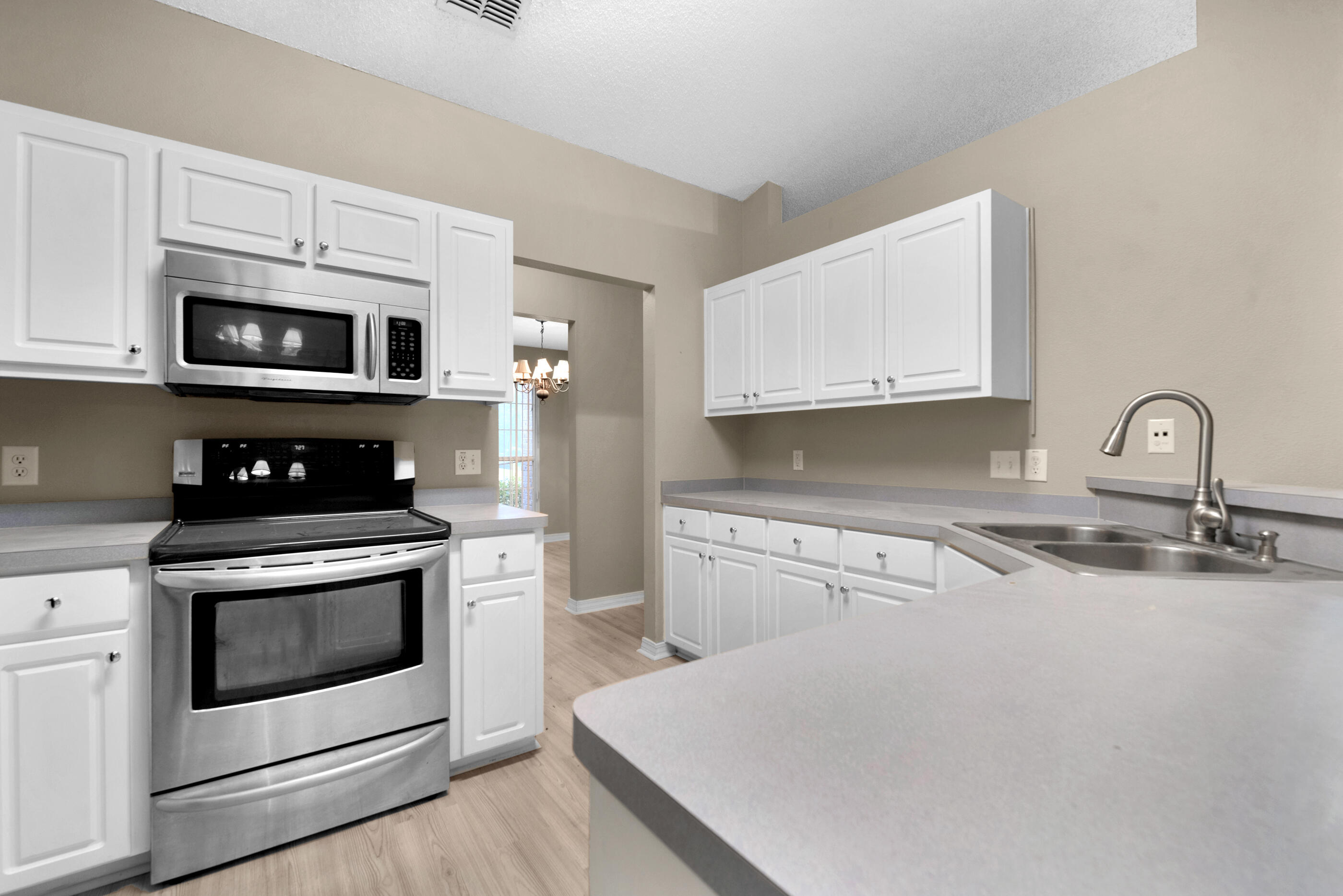 HOLLEY BY THE SEA - Residential