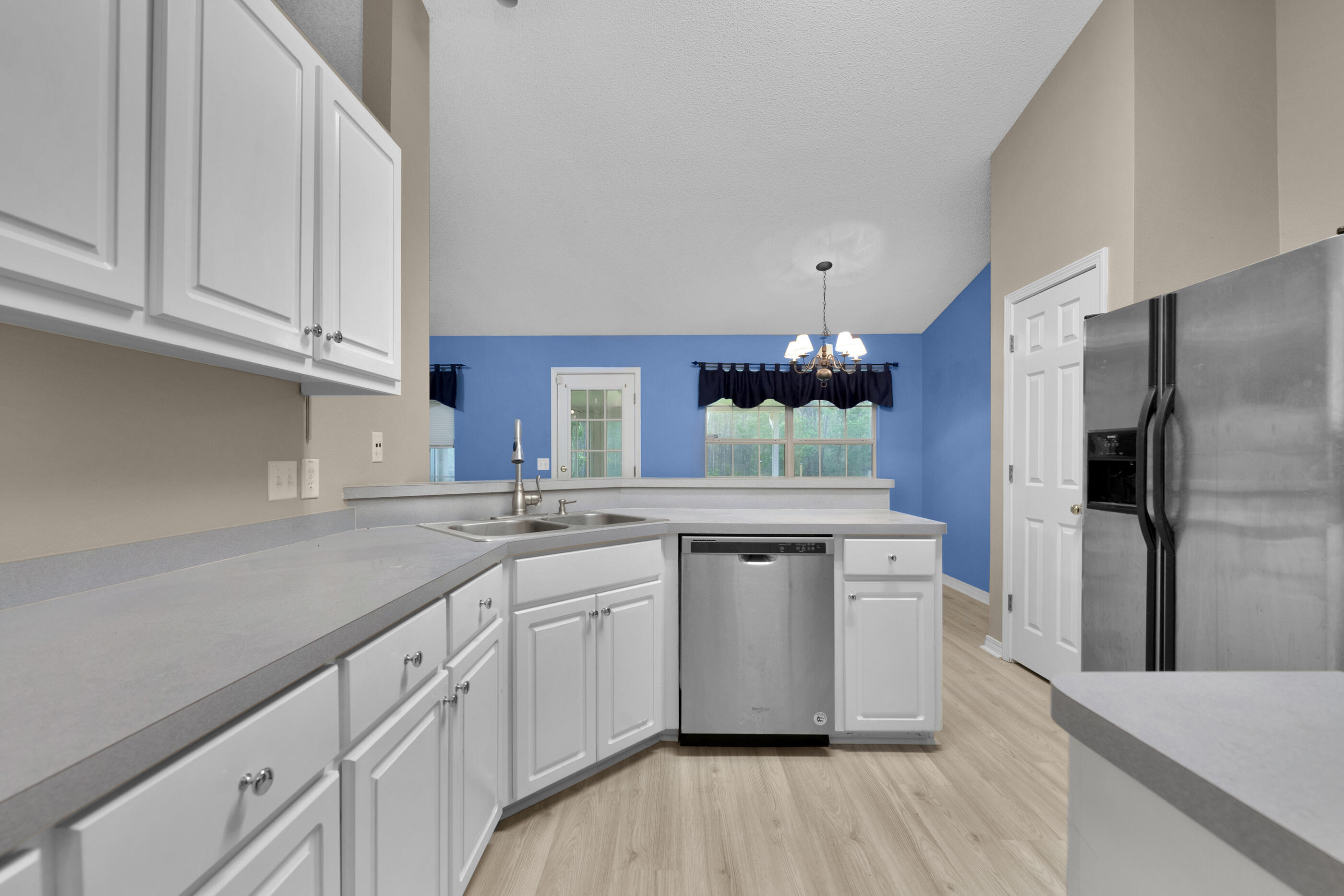 HOLLEY BY THE SEA - Residential