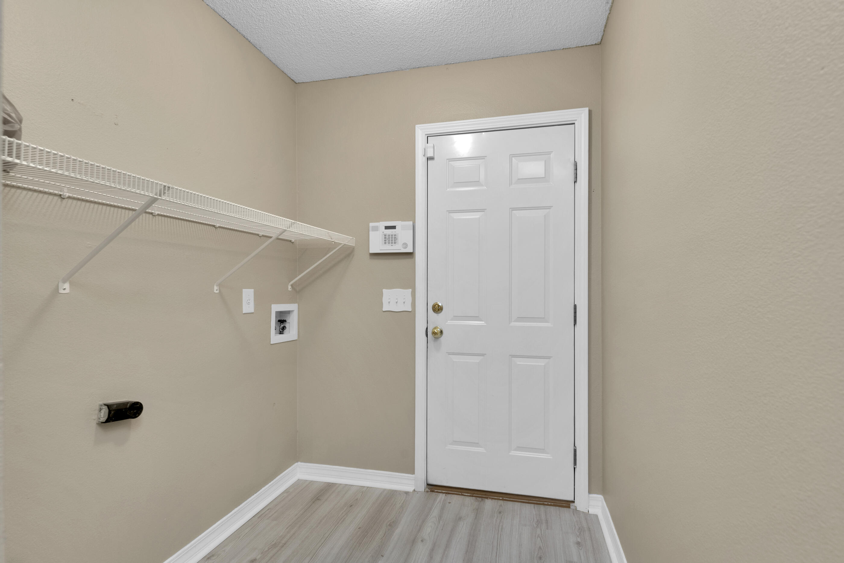 HOLLEY BY THE SEA - Residential