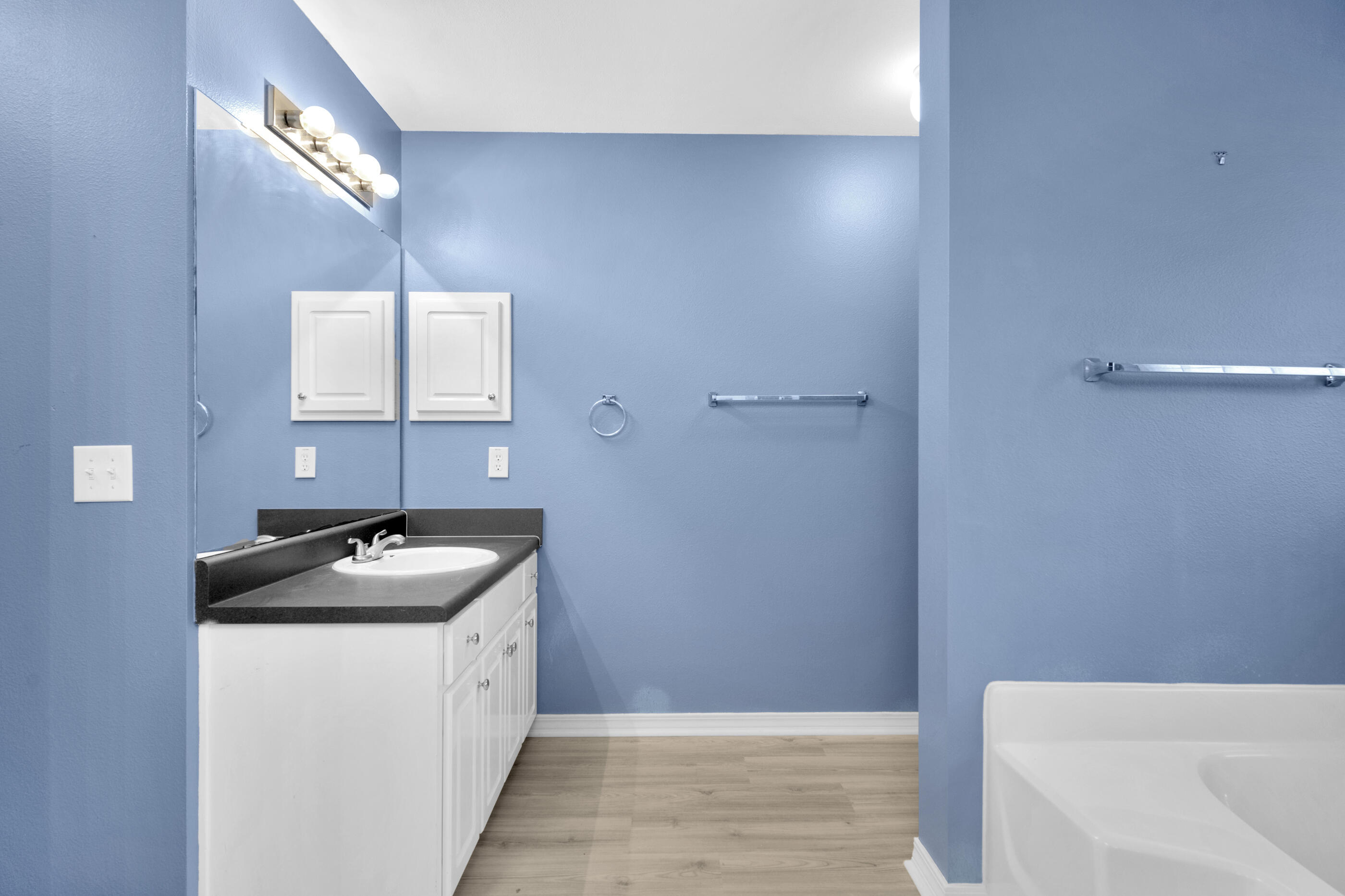 HOLLEY BY THE SEA - Residential