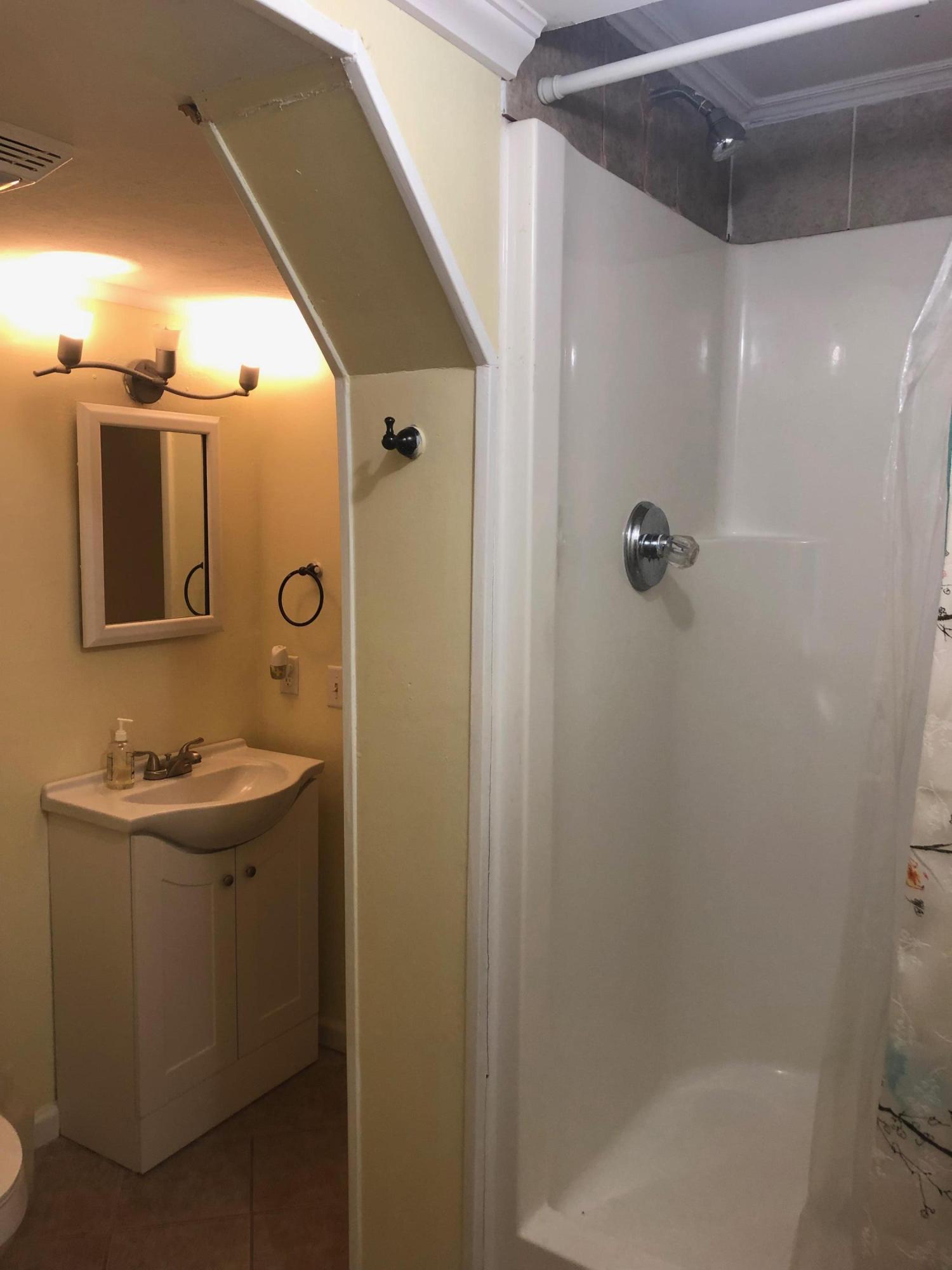 PINE LAKE - Residential