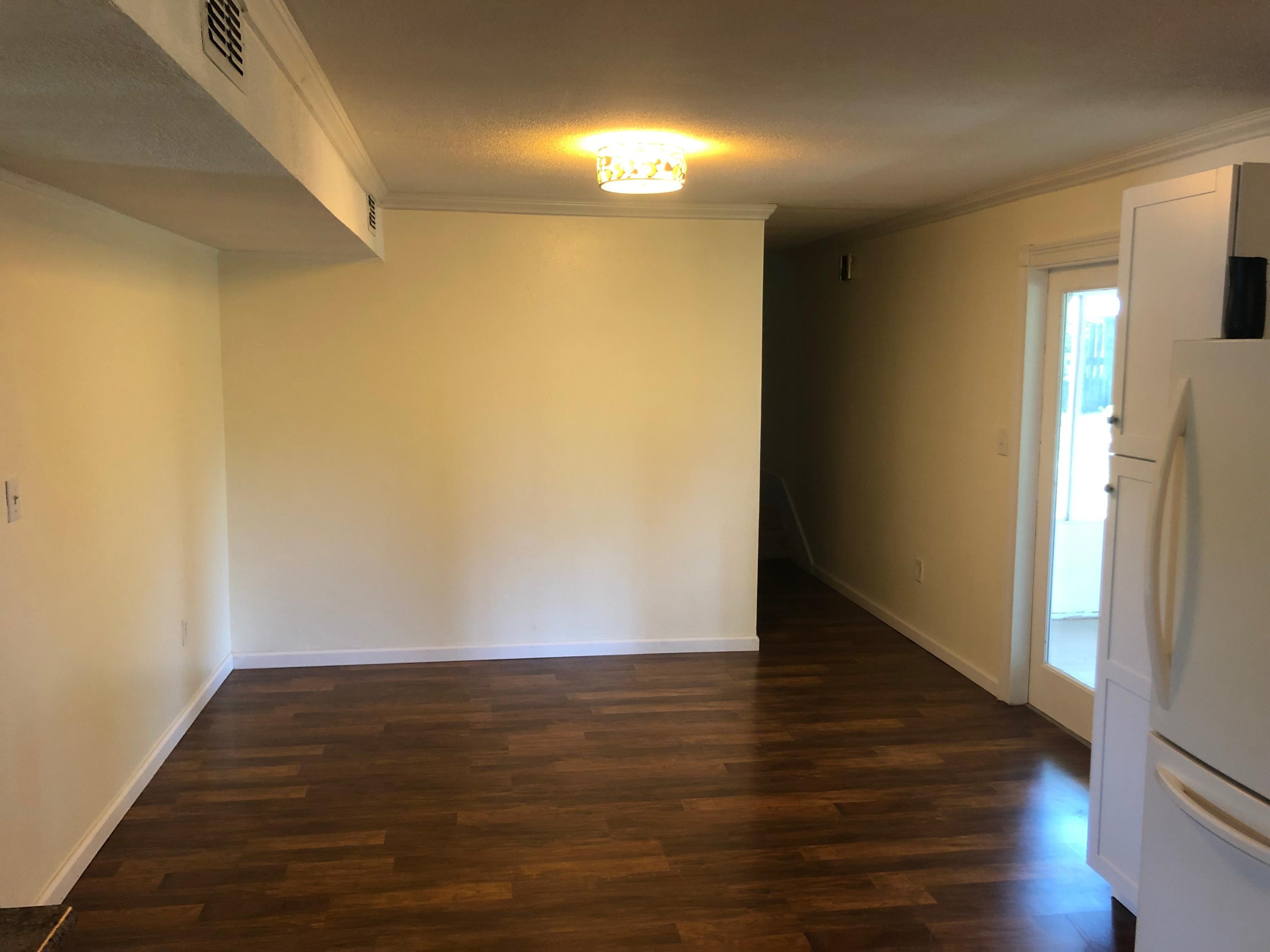 PINE LAKE - Residential