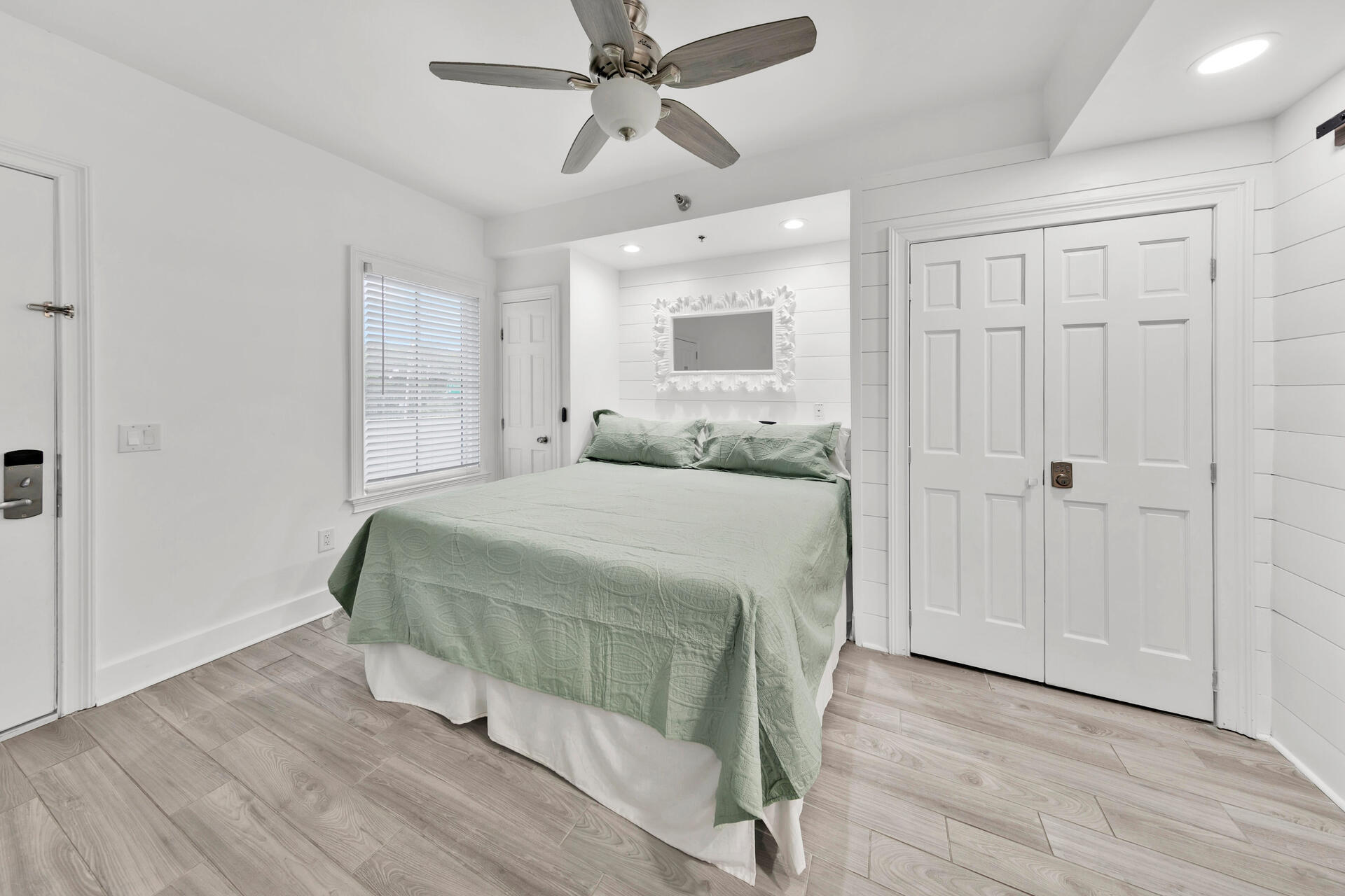 Carillon Beach Inn - Residential