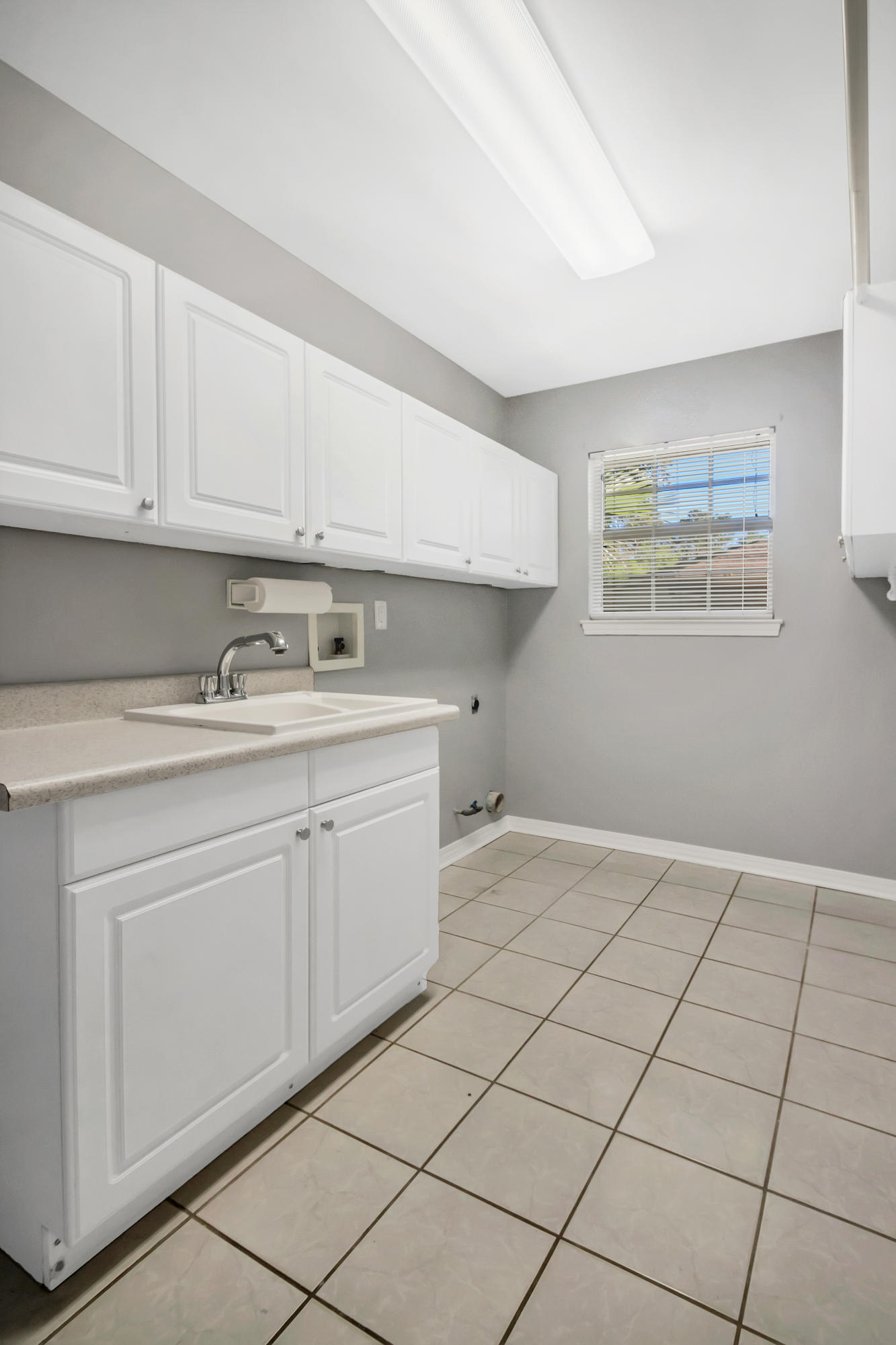 PARKWOOD ESTATES PH 5 BLUEWATER BAY - Residential