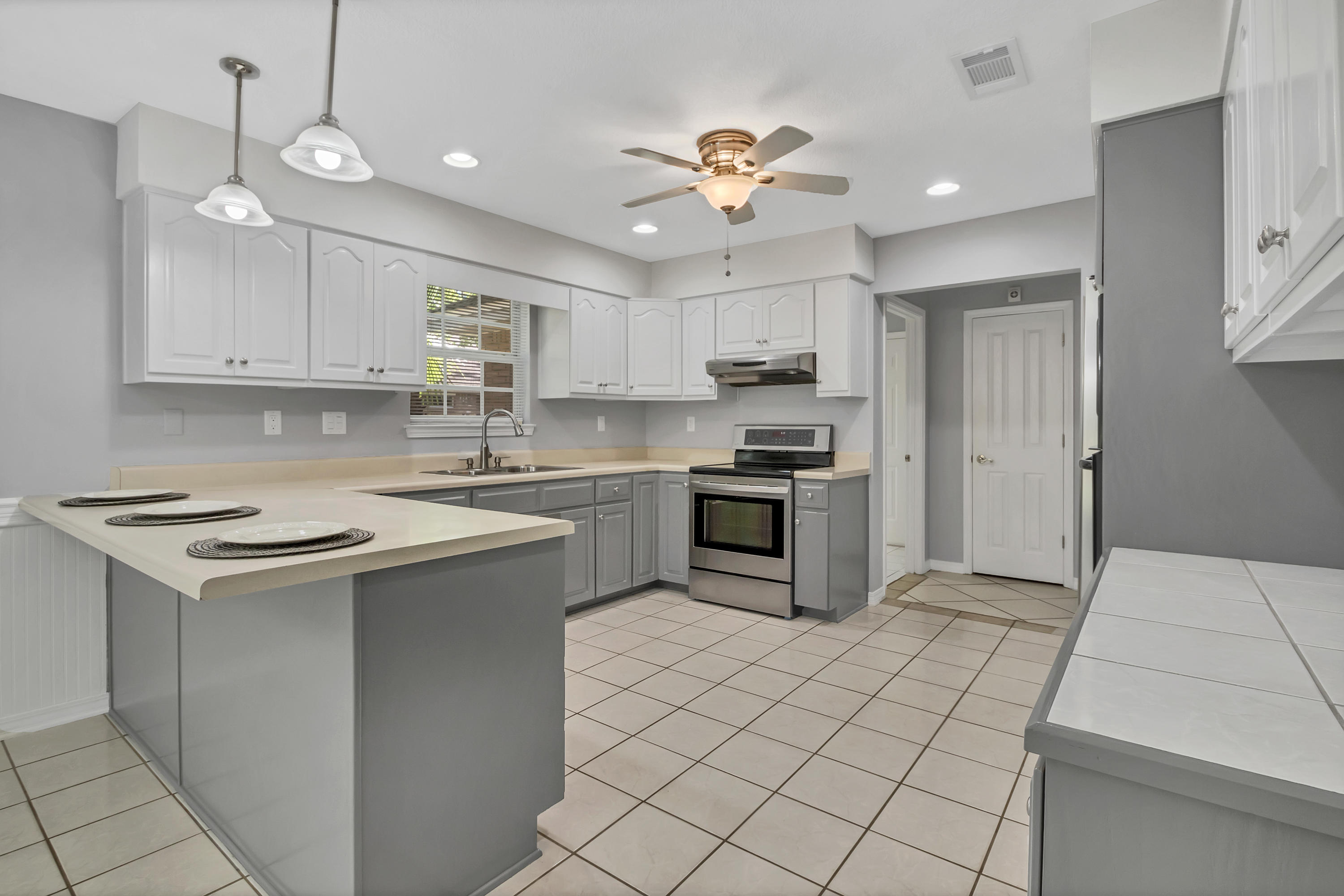 PARKWOOD ESTATES PH 5 BLUEWATER BAY - Residential