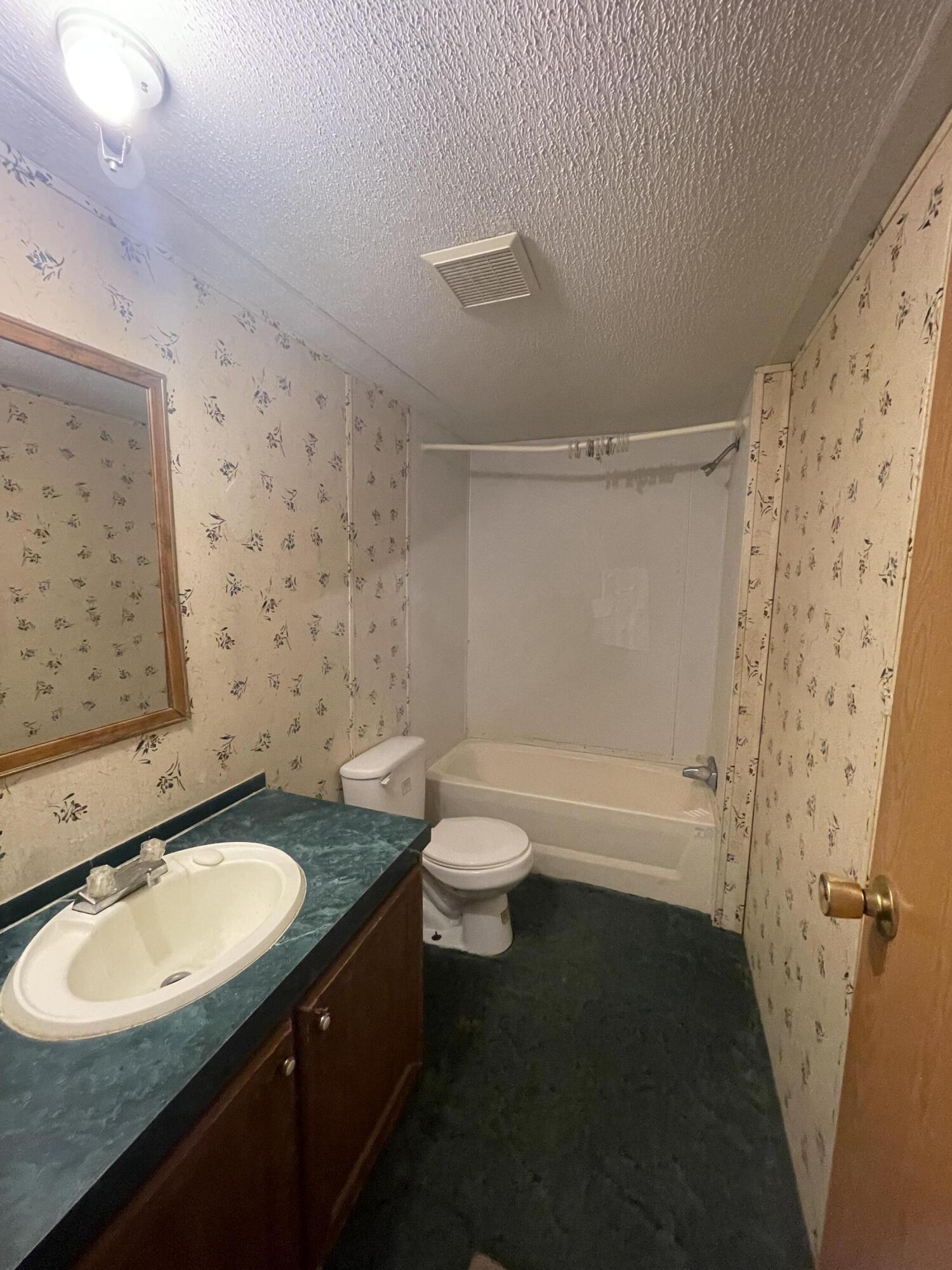 OAKWOOD HILLS UNIT 1 - Residential