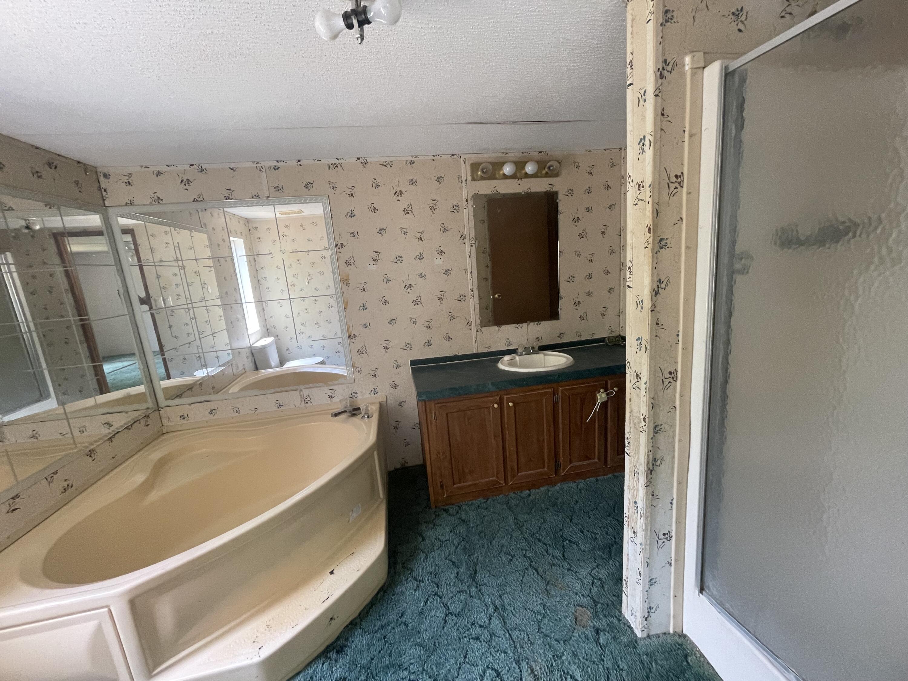 OAKWOOD HILLS UNIT 1 - Residential