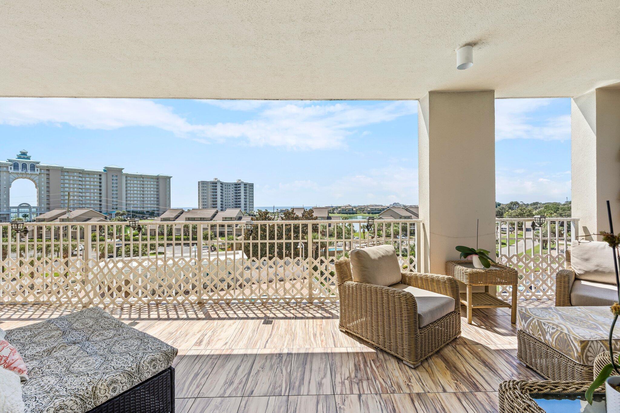 ARIEL DUNES II - Residential