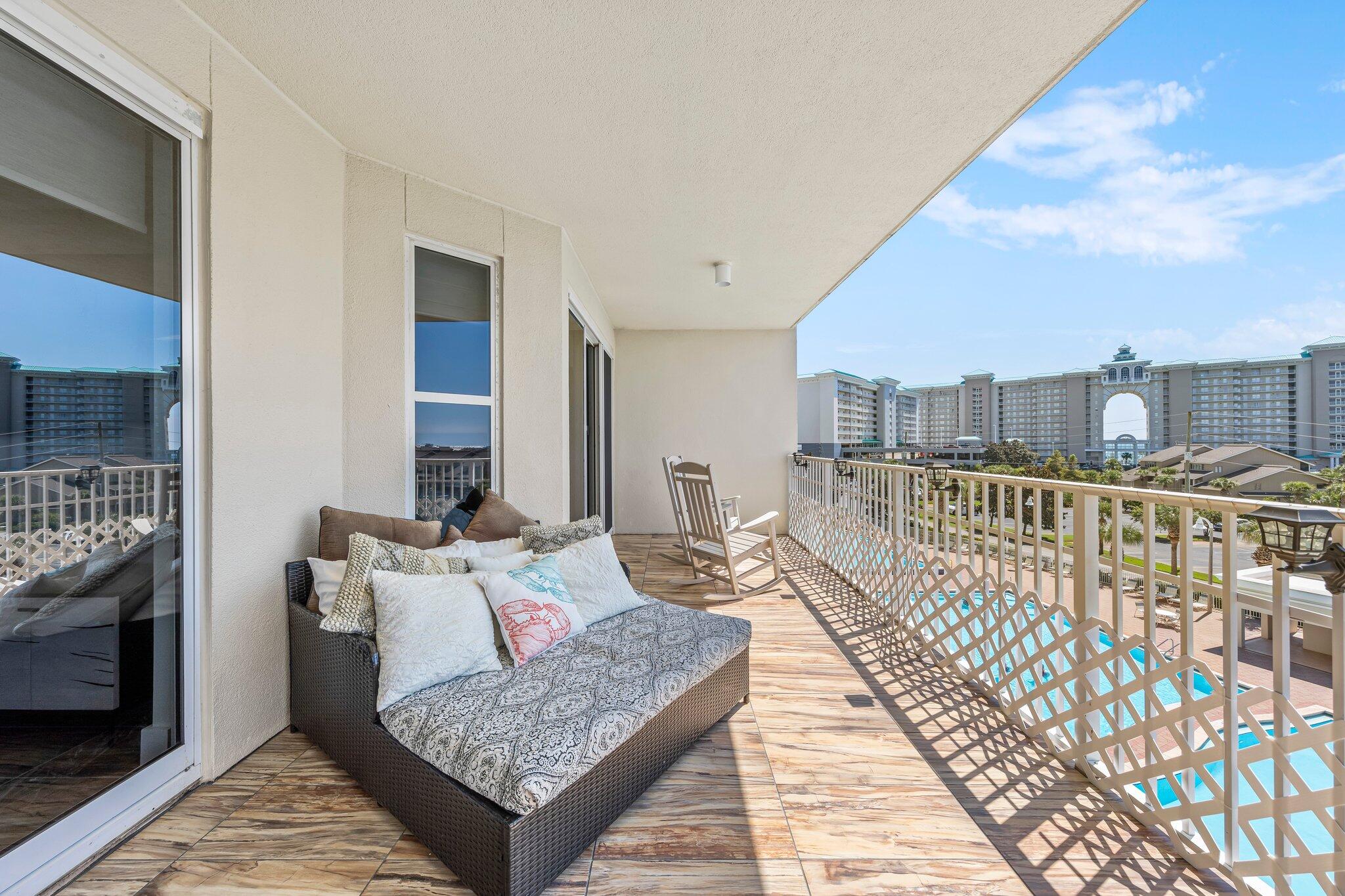 ARIEL DUNES II - Residential