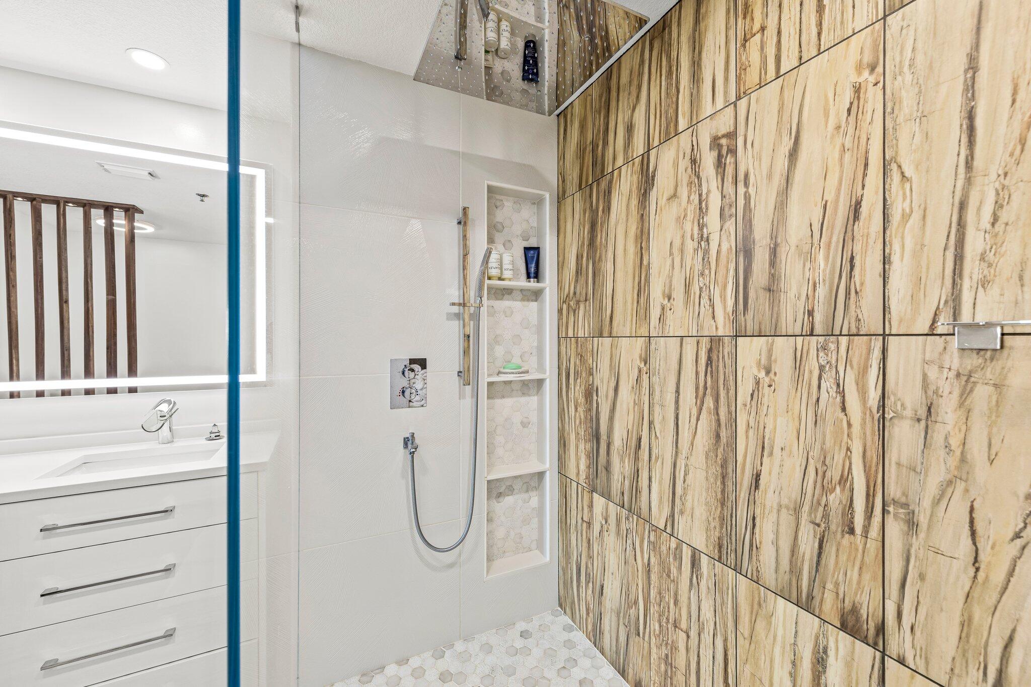 ARIEL DUNES II - Residential