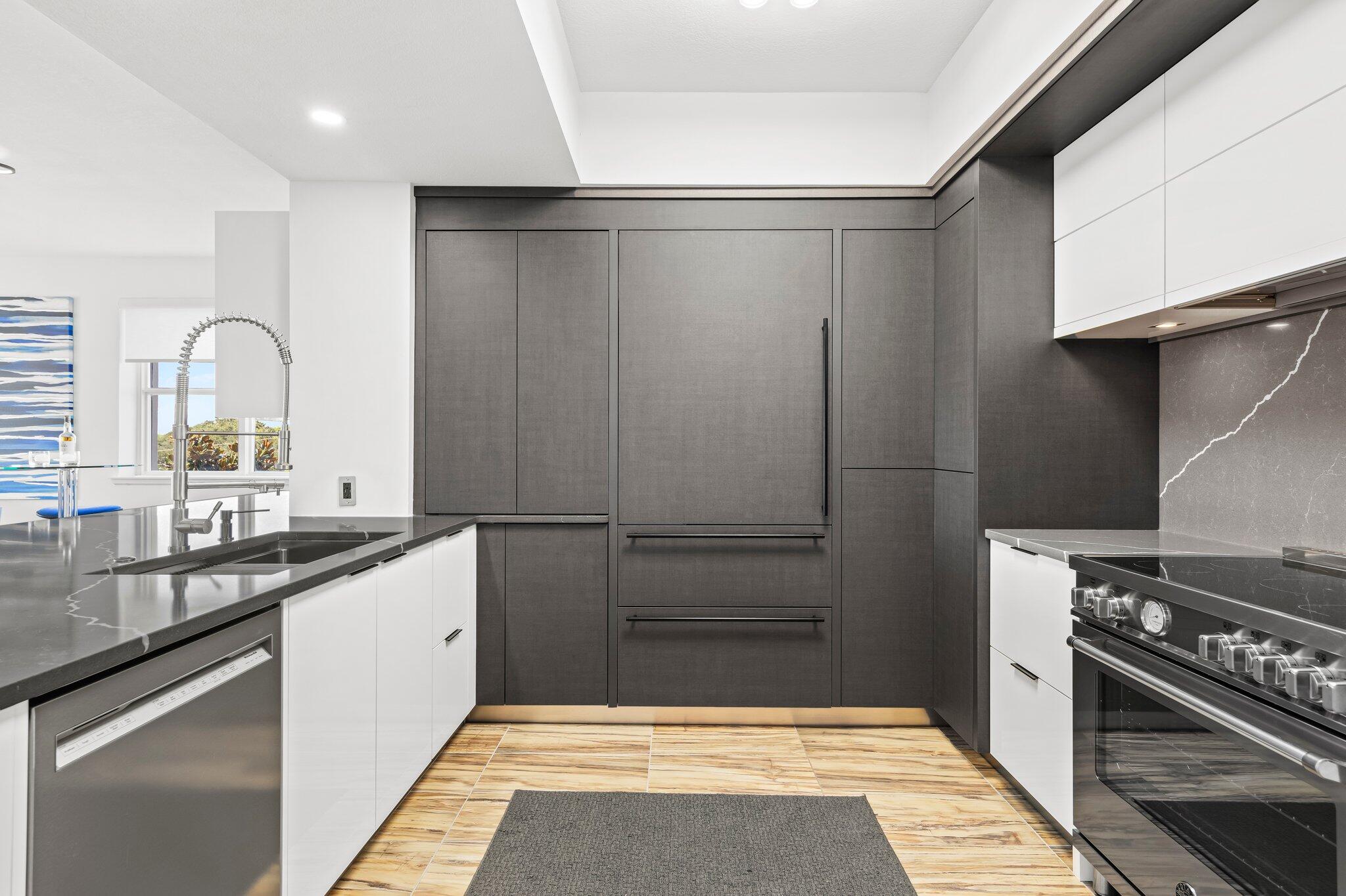 ARIEL DUNES II - Residential