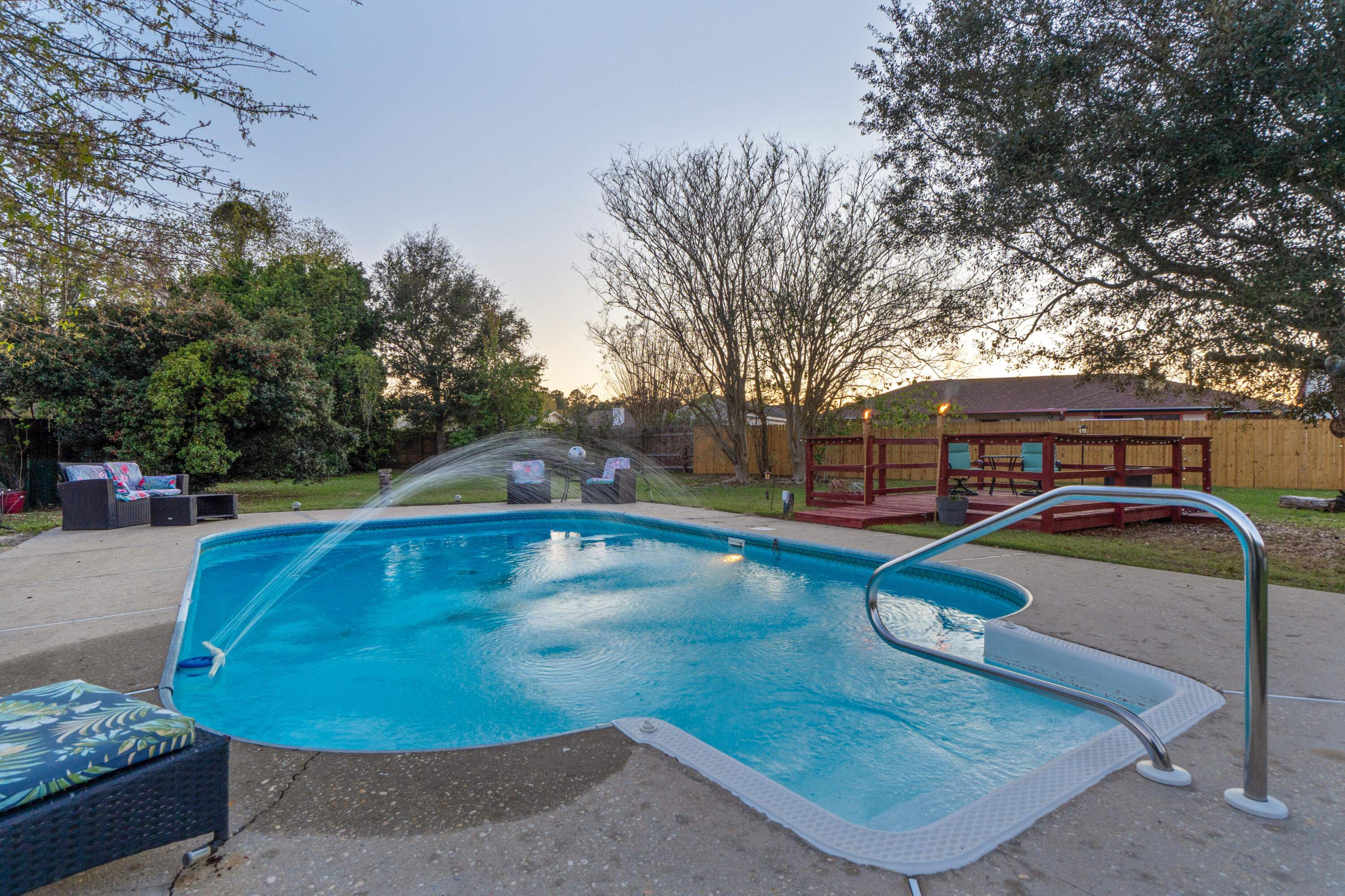 WOODRIDGE MANOR - Residential