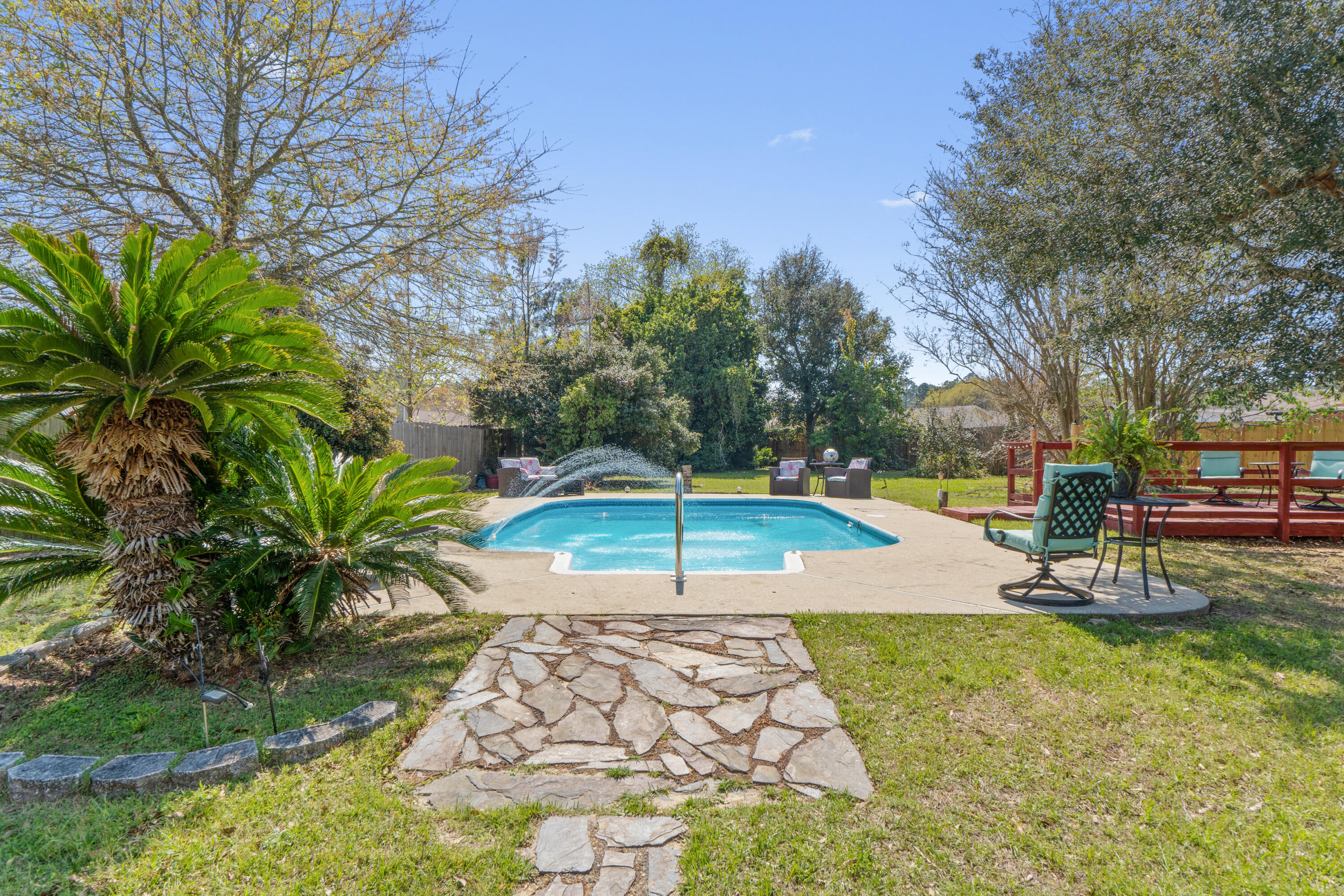 WOODRIDGE MANOR - Residential