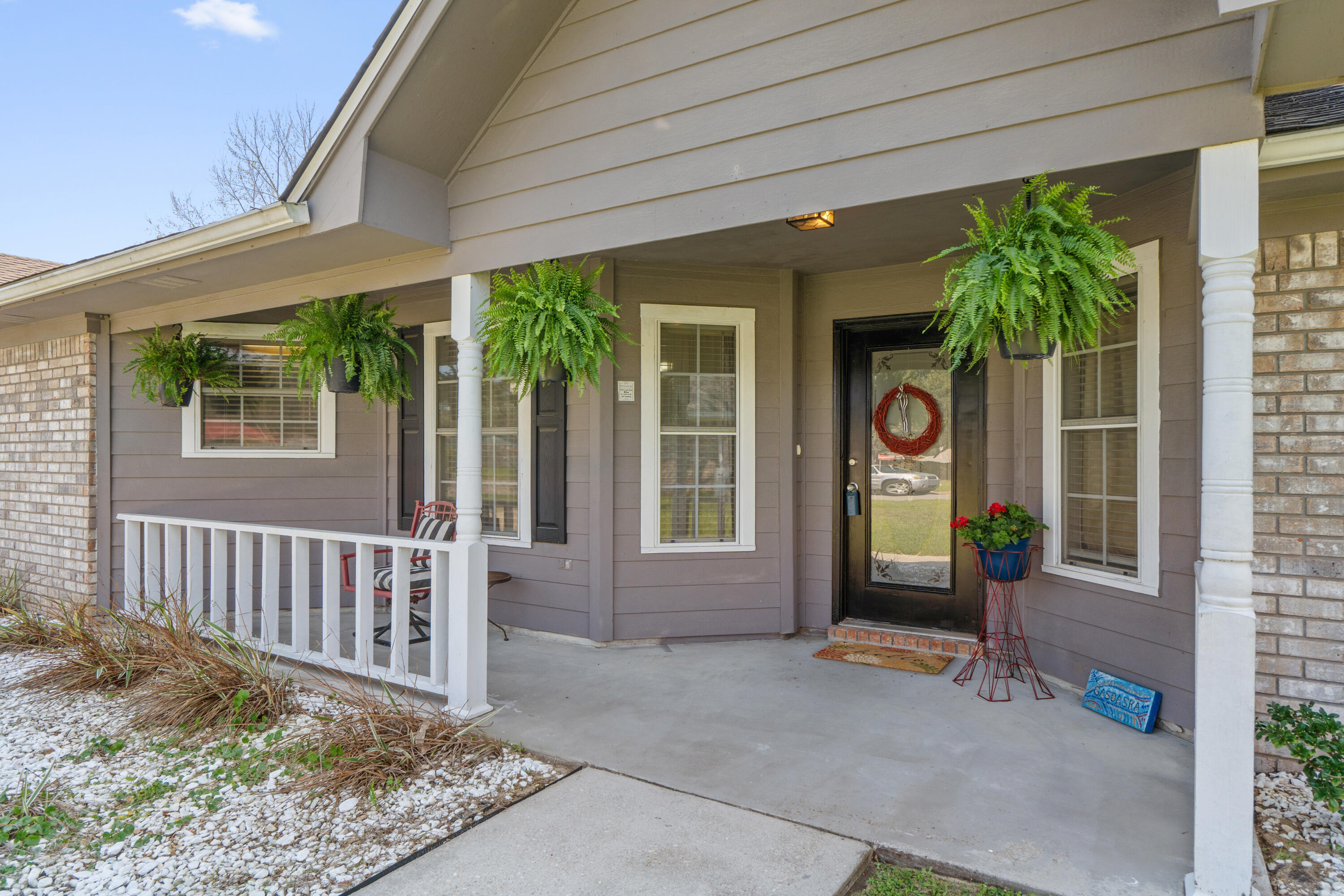 WOODRIDGE MANOR - Residential