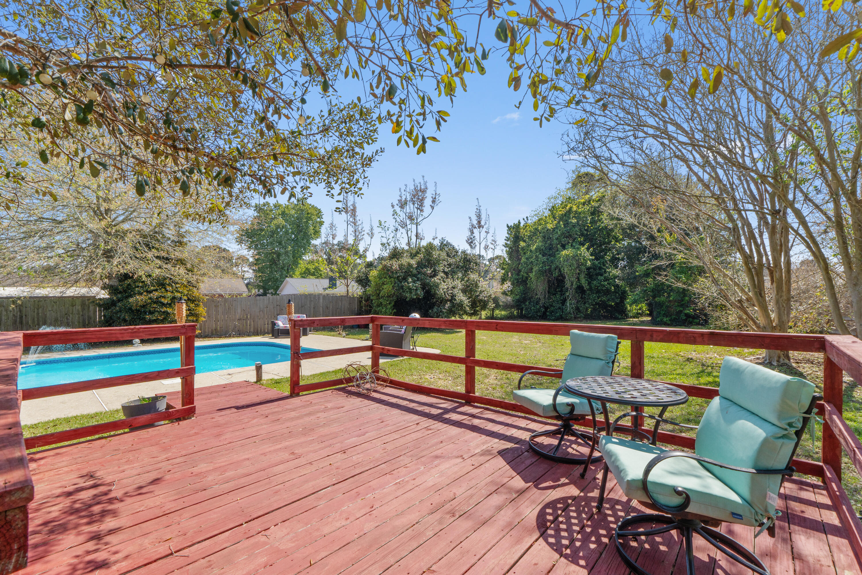 WOODRIDGE MANOR - Residential