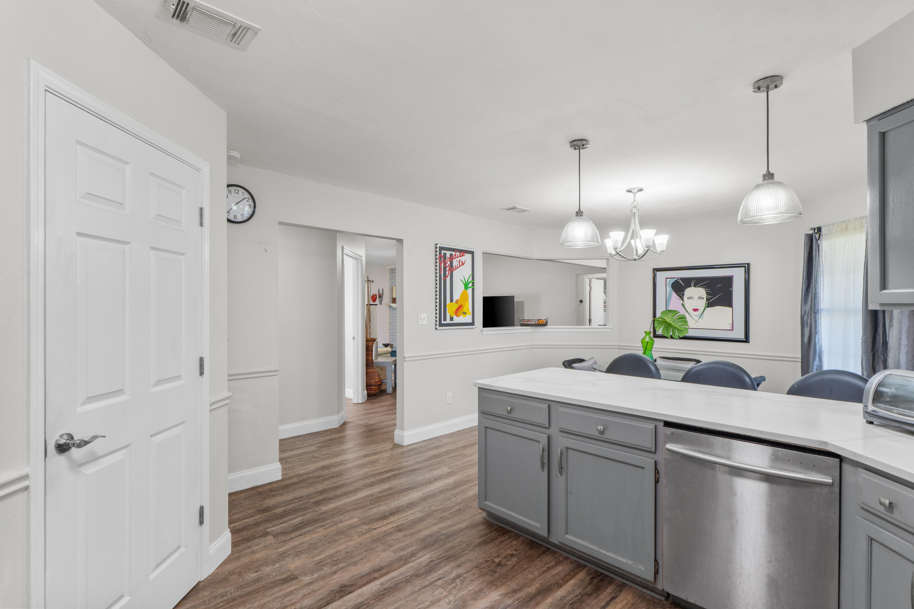 WOODRIDGE MANOR - Residential