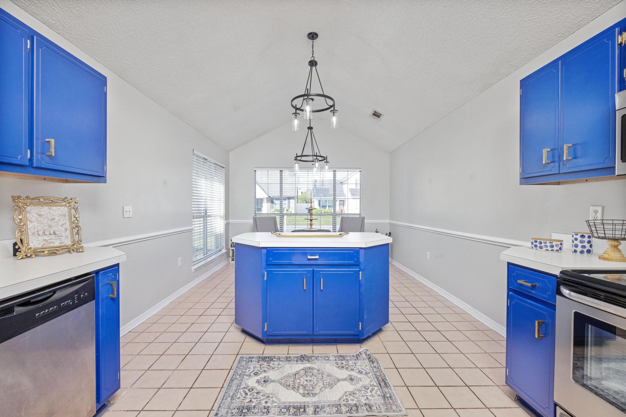 SANDY RIDGE ESTATES - Residential